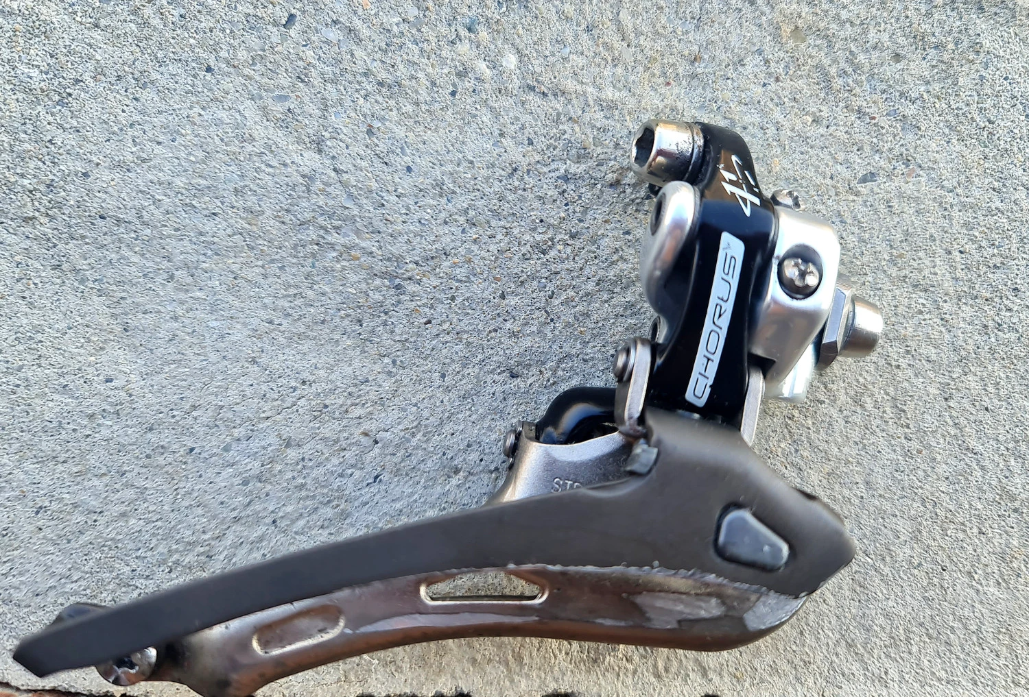 1. Schimbator foi Campagnolo Chorus