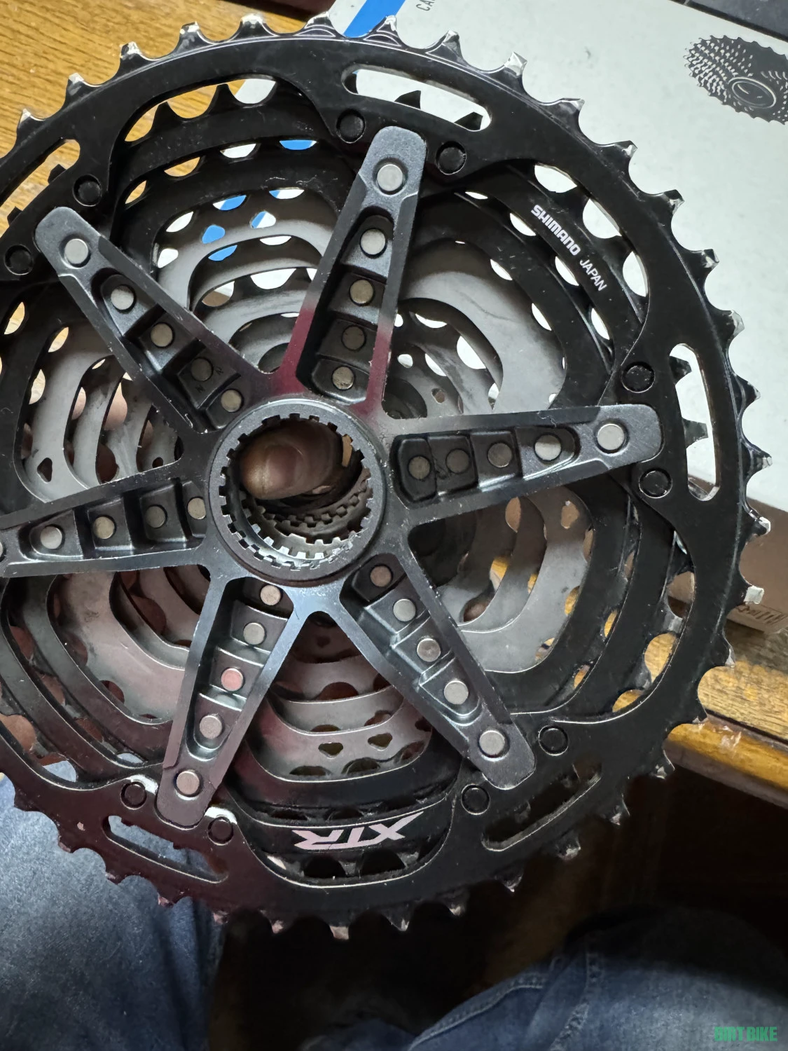 5. Pinion Shimano XTR 12s Cs-M9101 10-45