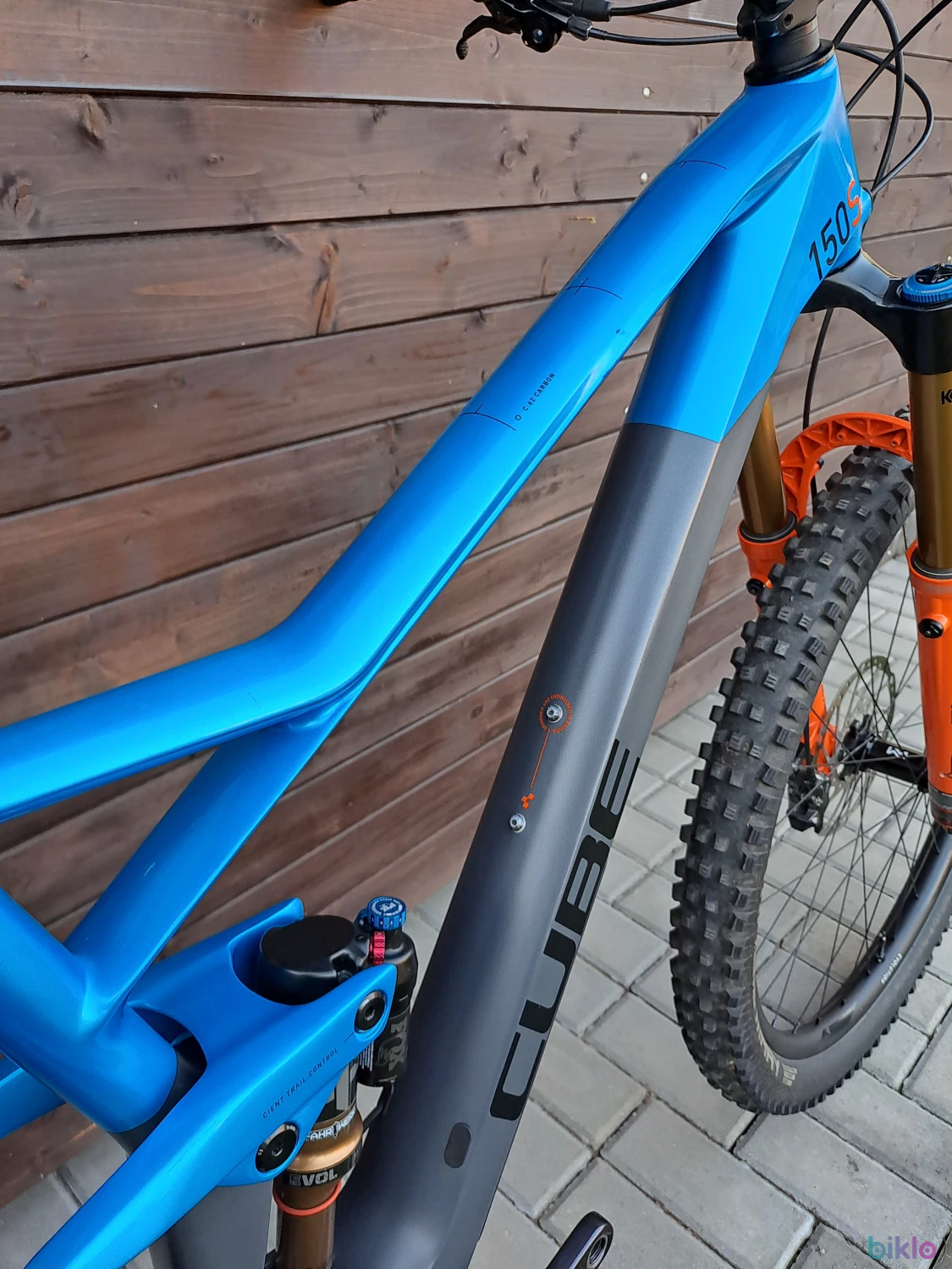 1. Zánovní TOP enduro kolo Cube Stereo / velikost L / Bez škrábanců, málo jeté / Komplet FOX po repasu