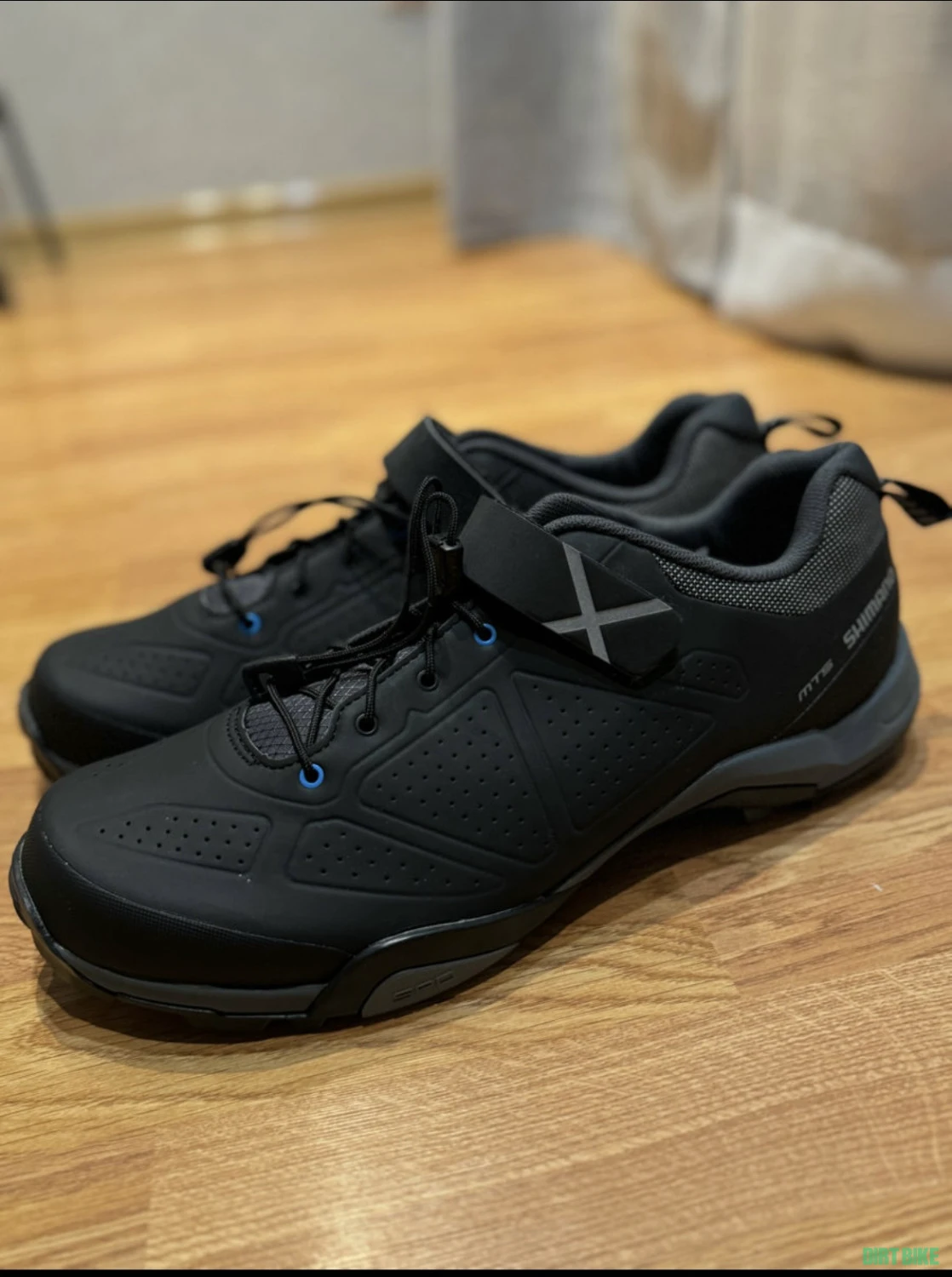 2. Shimano SH-MT5