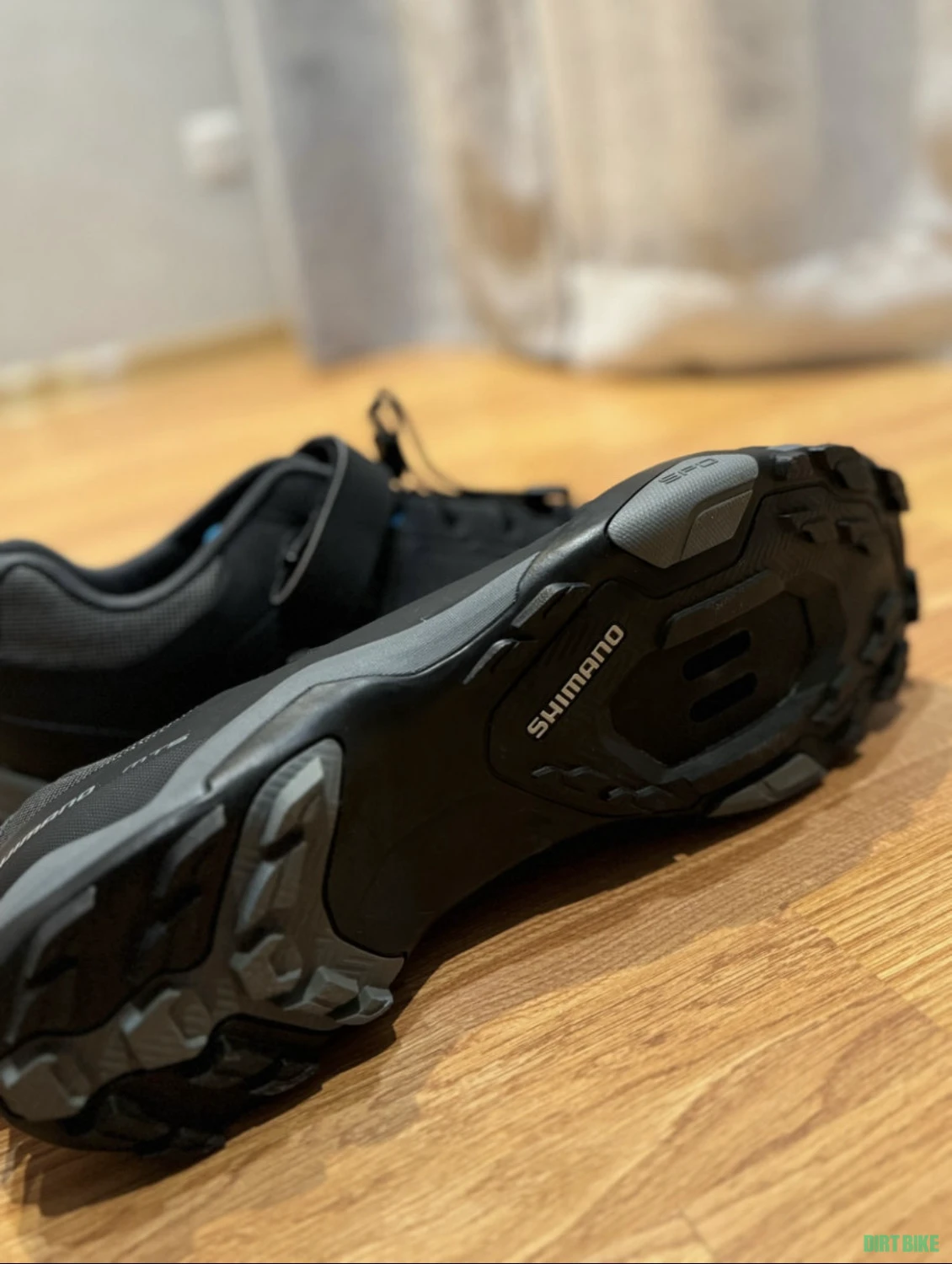3. Shimano SH-MT5