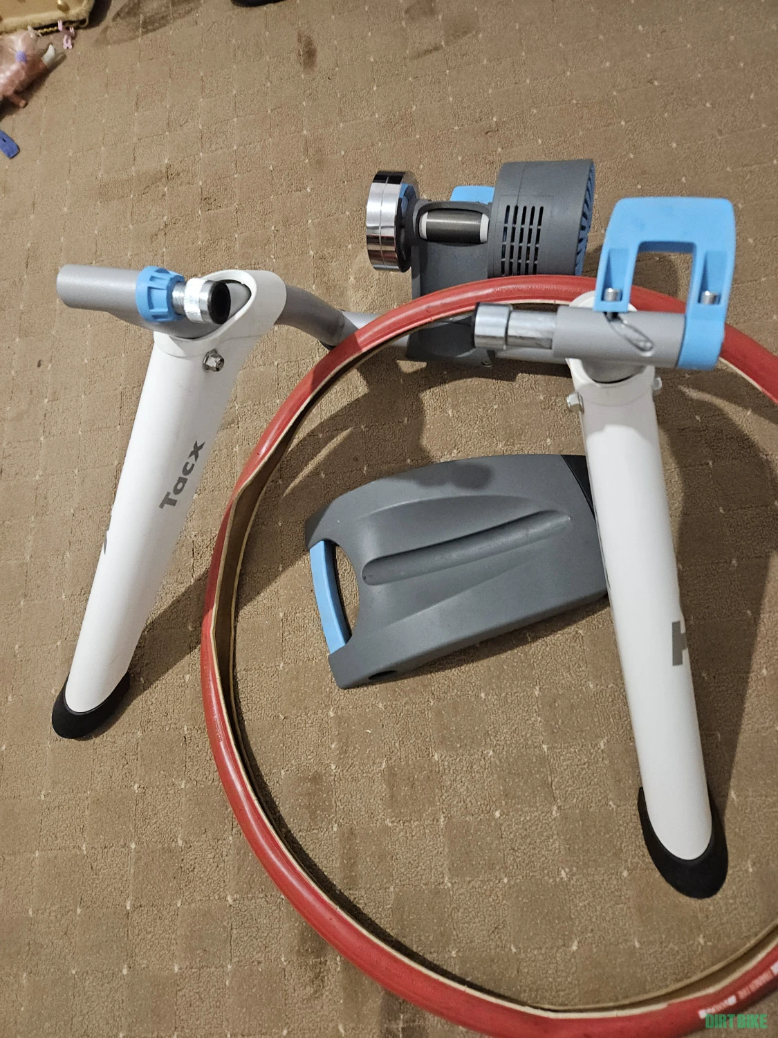 2. Trener pentru casa tacx