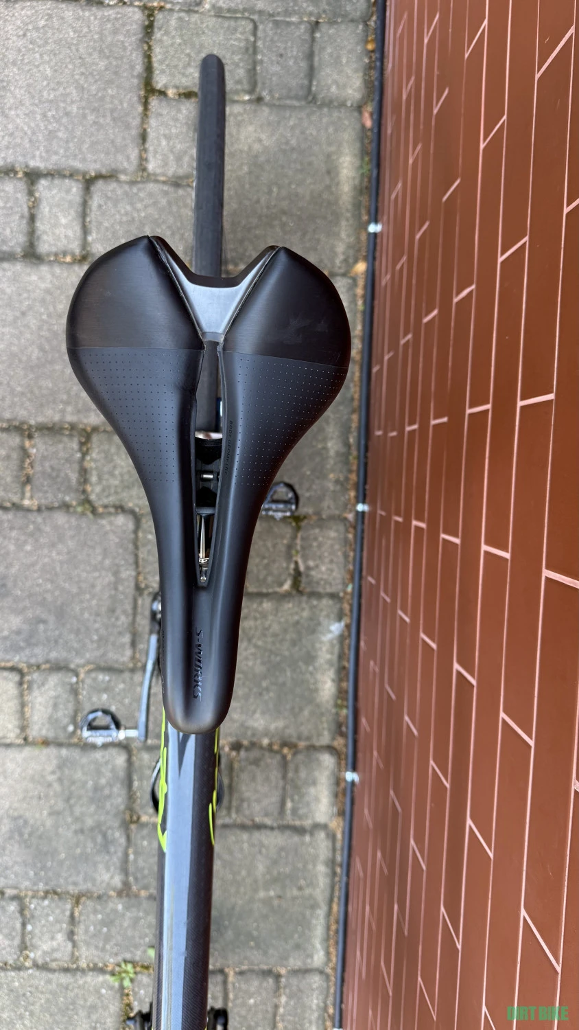 2. Vând cursieră Wilier Triestina Cento1 Superleggera – Lampre Edition