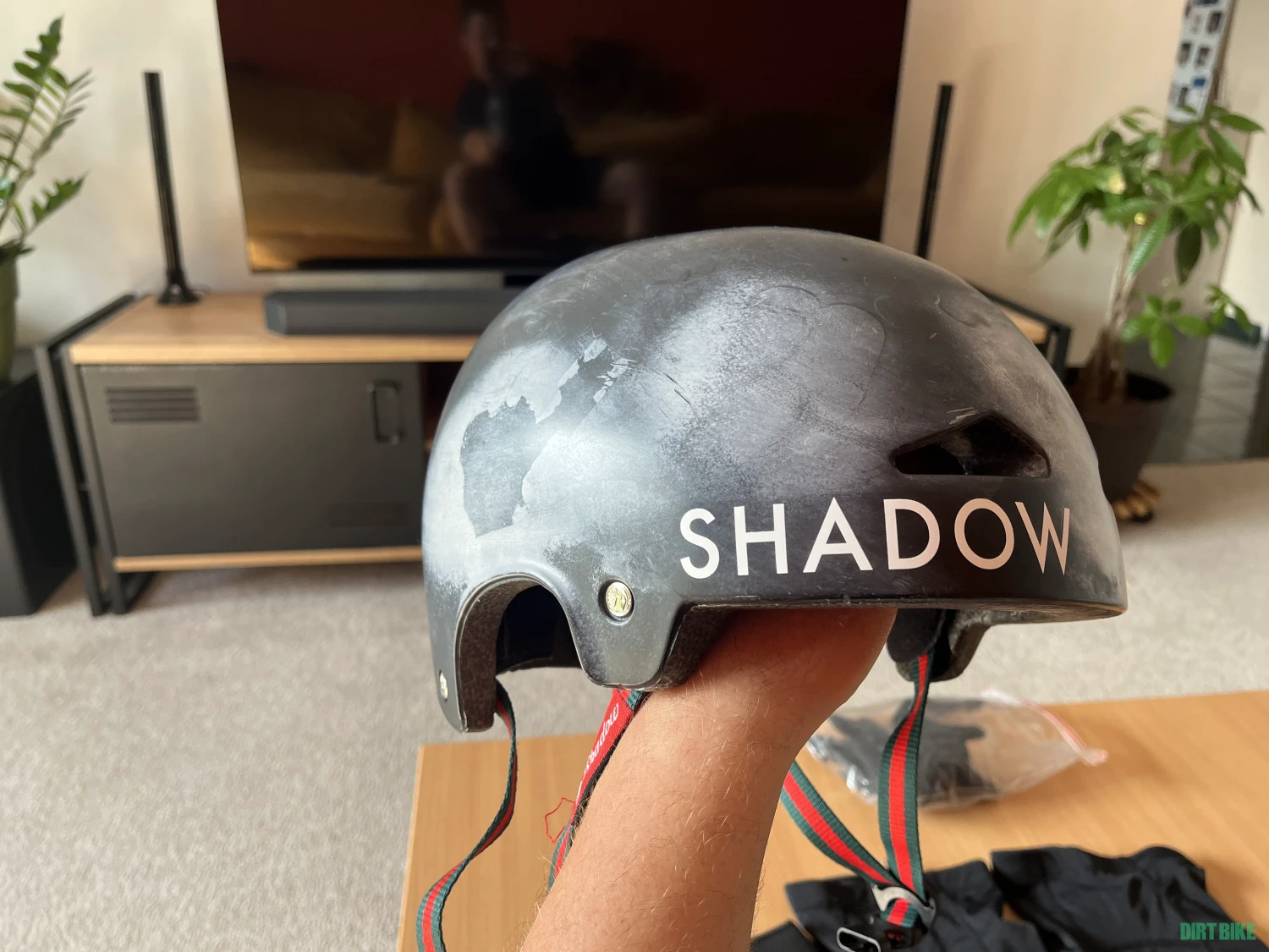 3. Cască genunchiere cotiere shadow conspiracy