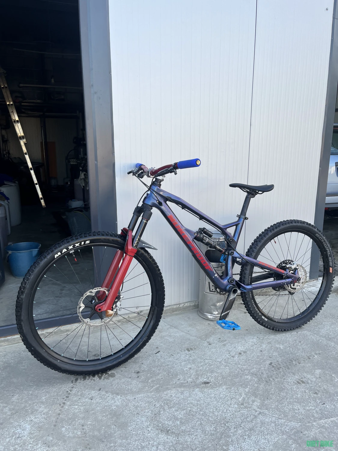 2. Nukeproof mega carbon rs