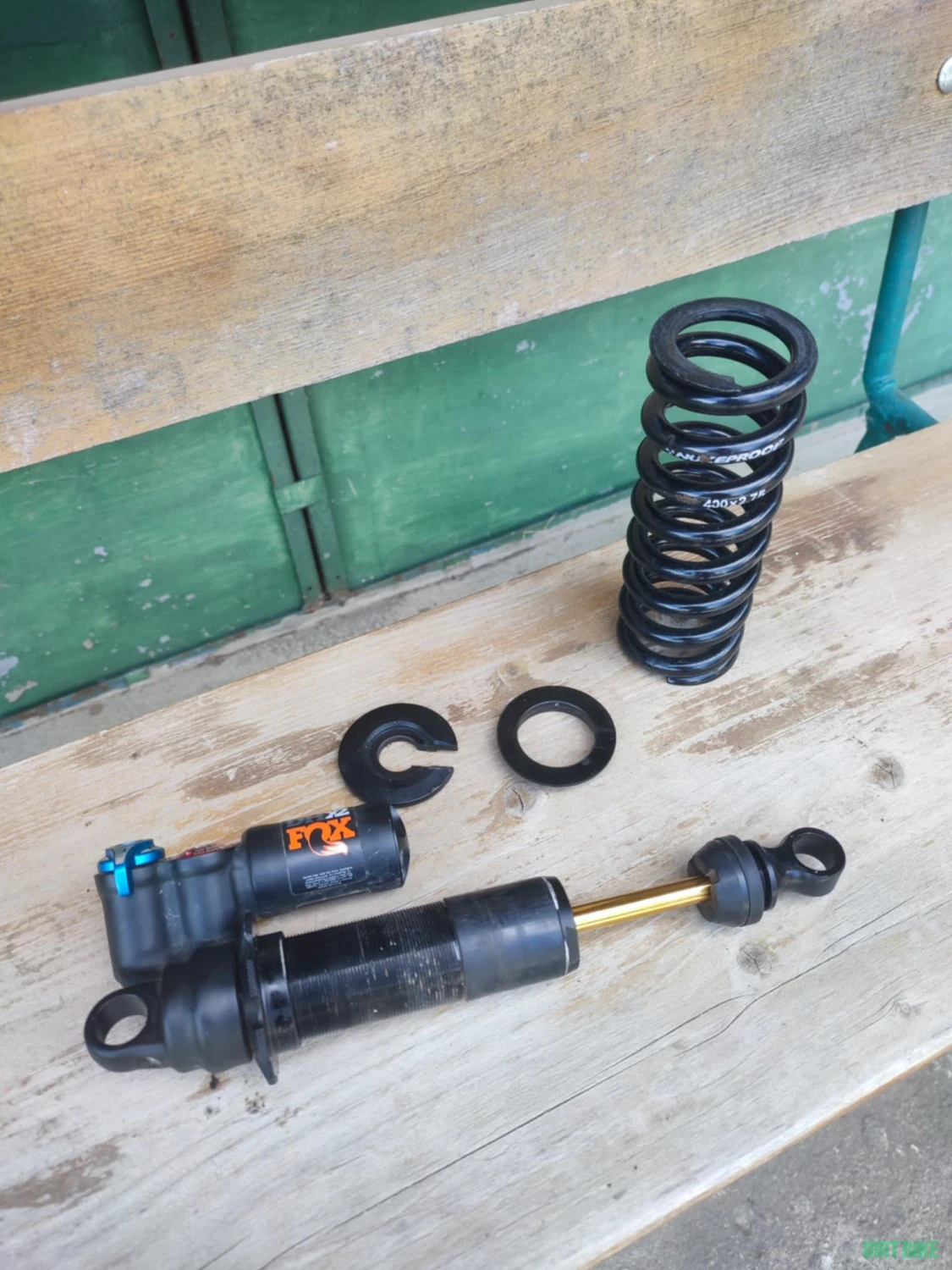 1. Amortizor Fox dhx2 cu lockout