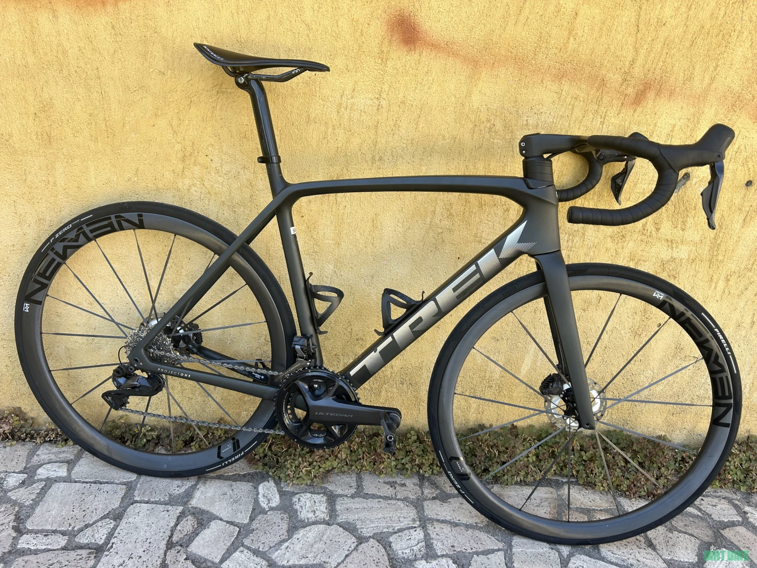 1. Trek Emonda SLR 2023 L - 6,5 kg -