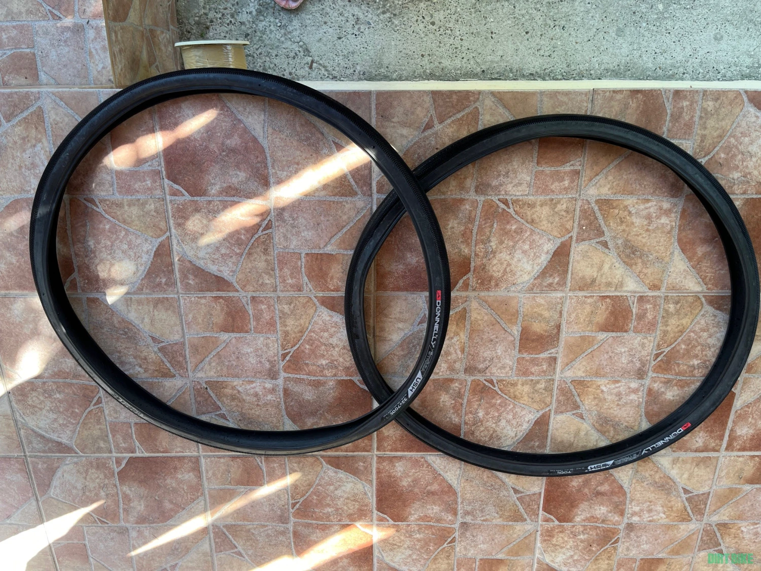 2. Set cauciucuri Donnelly Strada USH 700x32