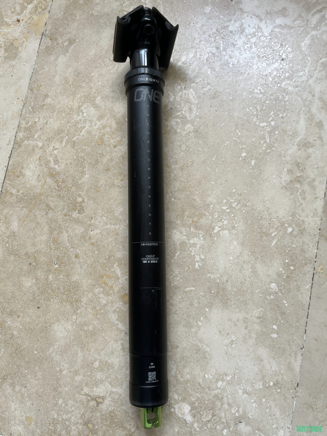 1. OneUp V2 Dropper Post 180mm 30.9mm