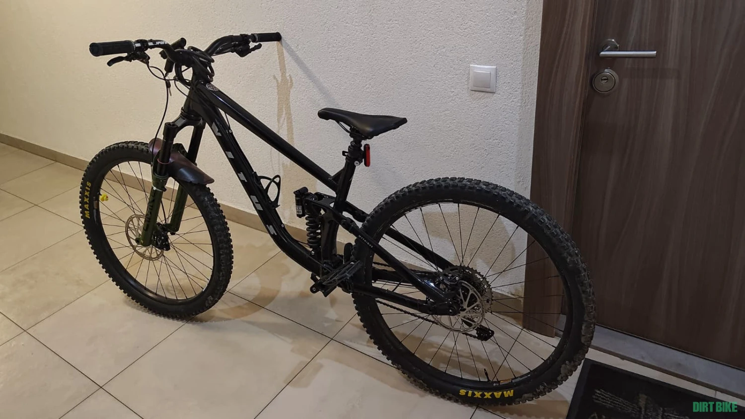 1. Vitus Mythique 29VR cadru L 29"