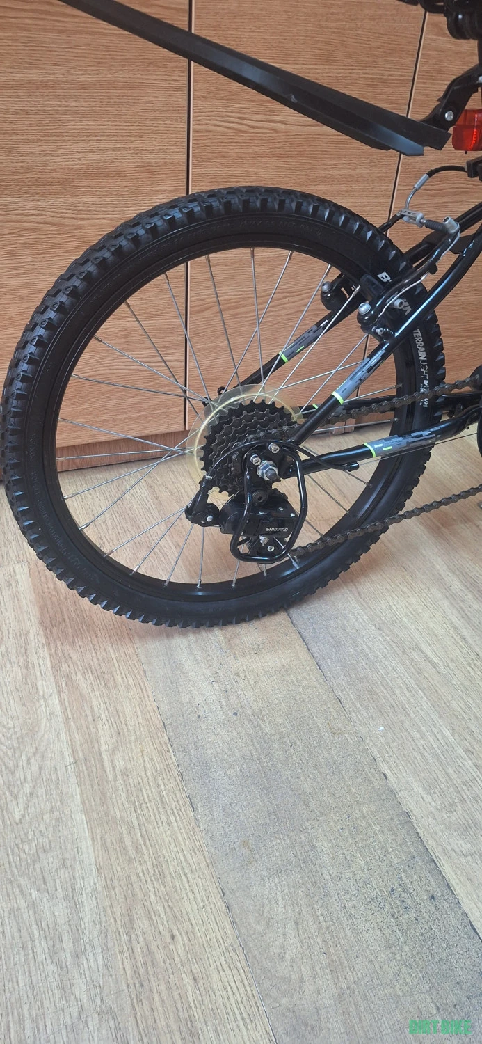 2. Bicicleta MTB rockrider ST500 20 (6-9ani)