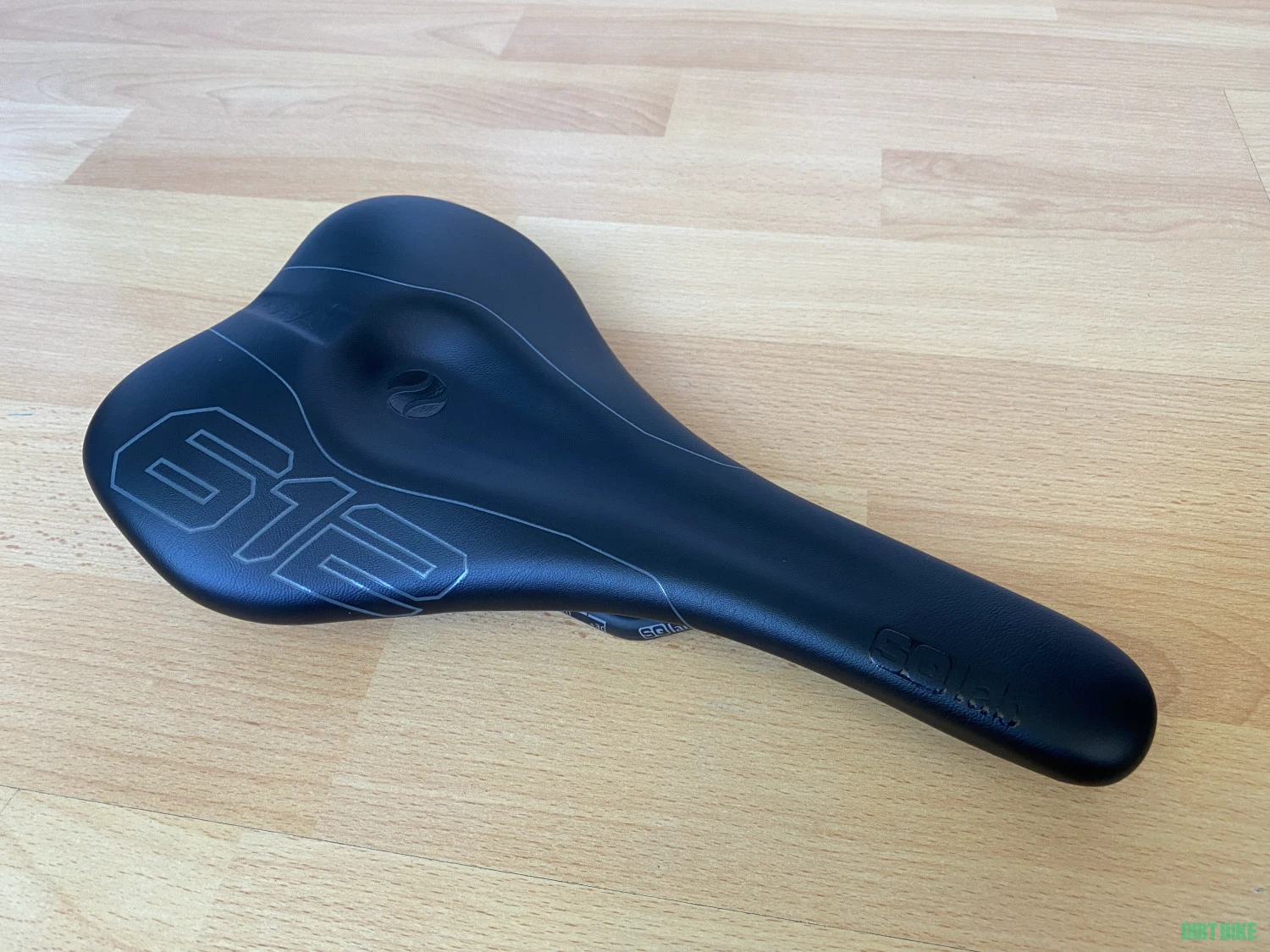 1. SQlab 612 Ergowave Carbon 150g
