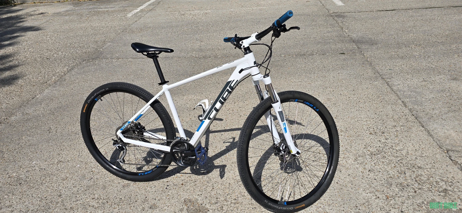 1. Bicicleta Cube Aim HPA