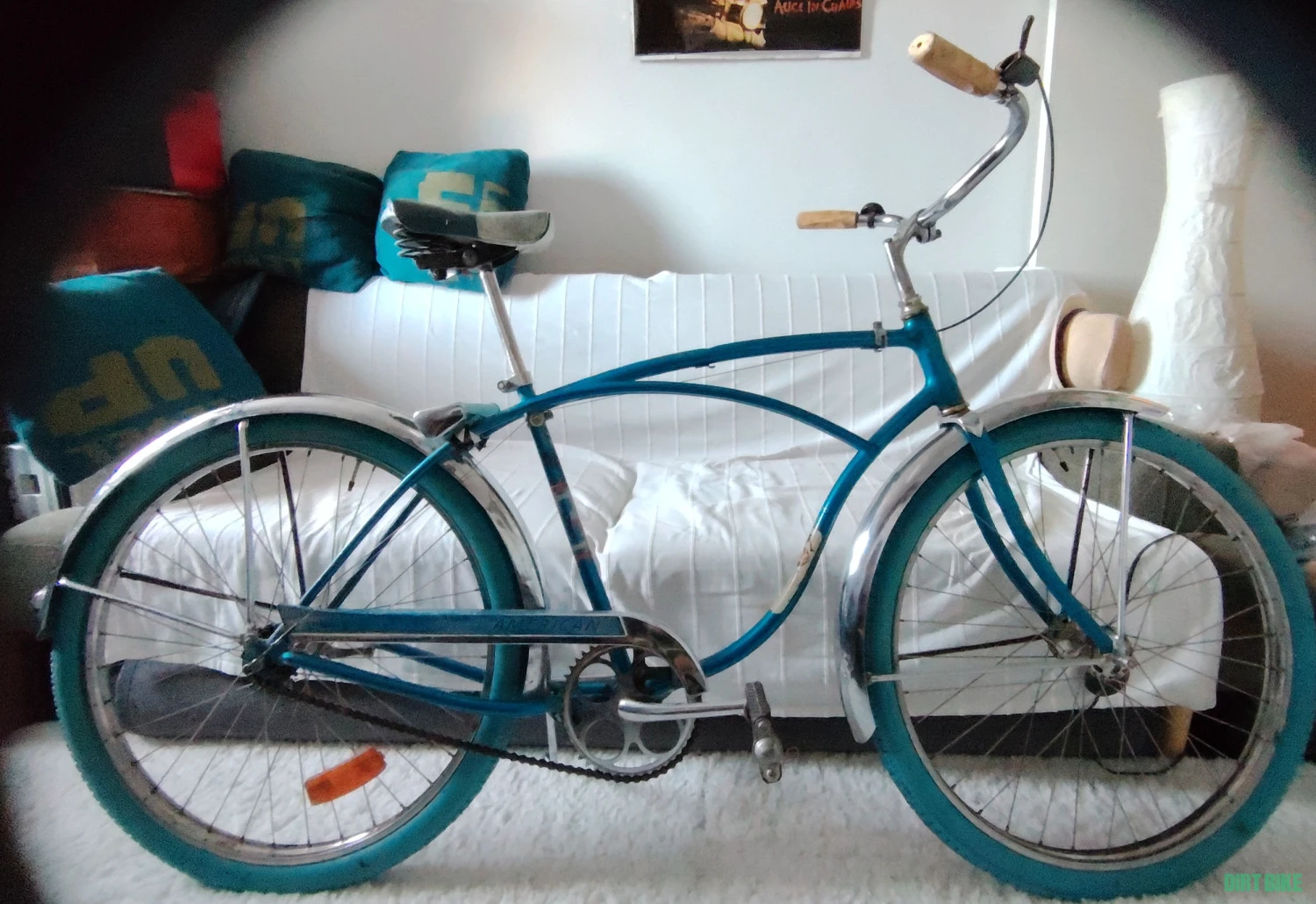 1. Bicicleta Cruiser Schwinn 1966 Made in SUA