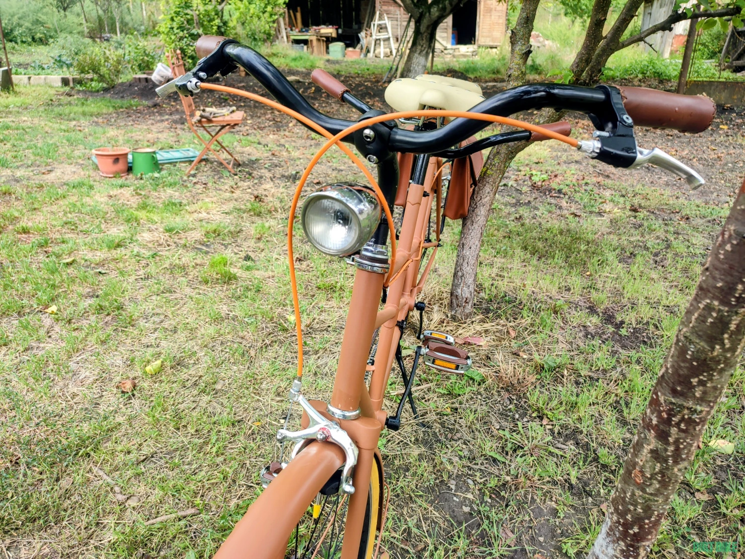 7. Bicicleta Tandem Pentru Oraș 2 Persoane.