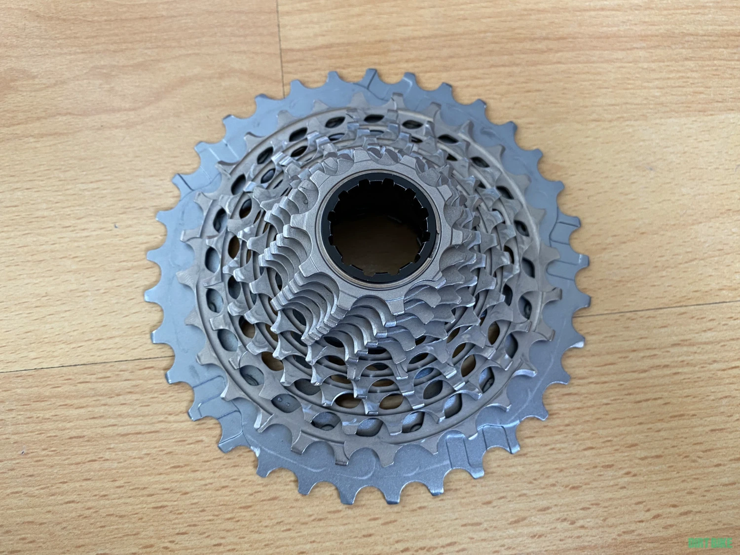1. Sram Red AXS 10-33 XG-1290 D1