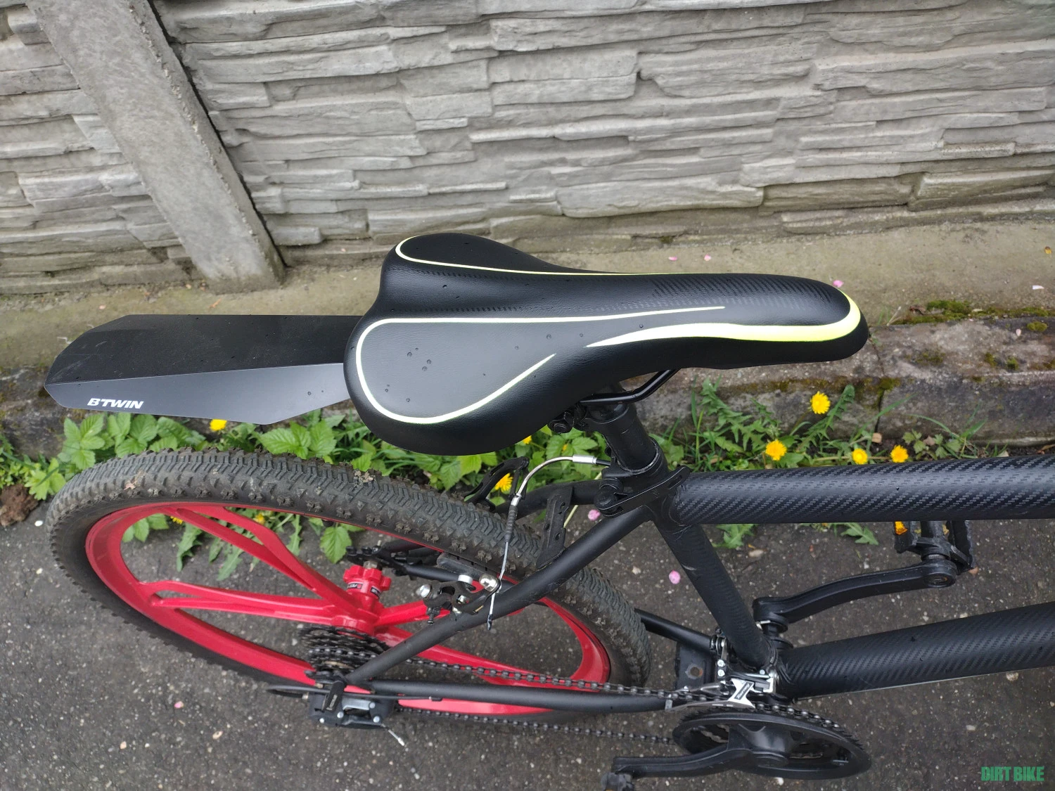 2. Bicicleta MTB 3x7 viteze cu roti de 26 inch