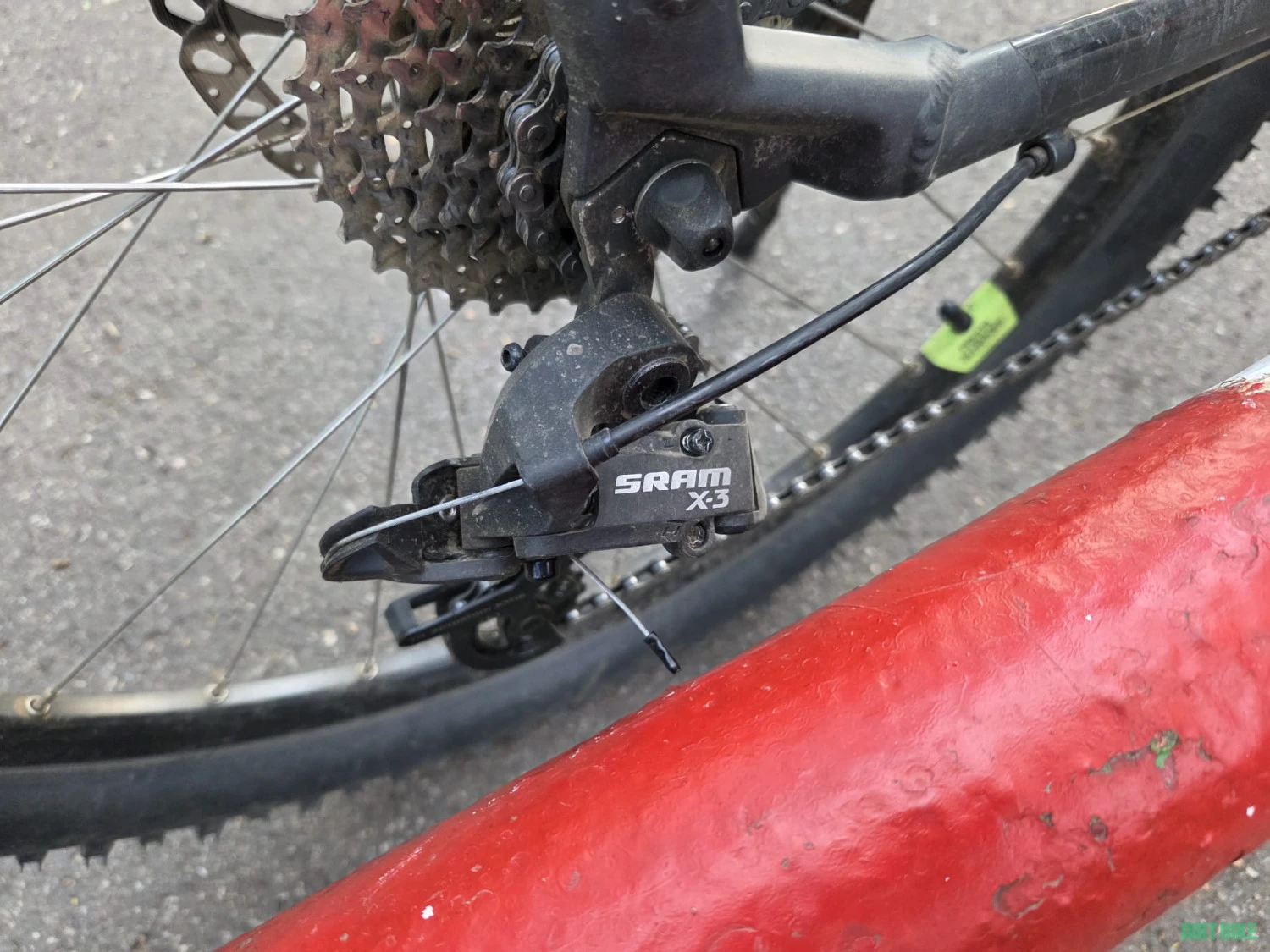 10. Bicicleta Rockrider ST520 roti 27,5 cadru M