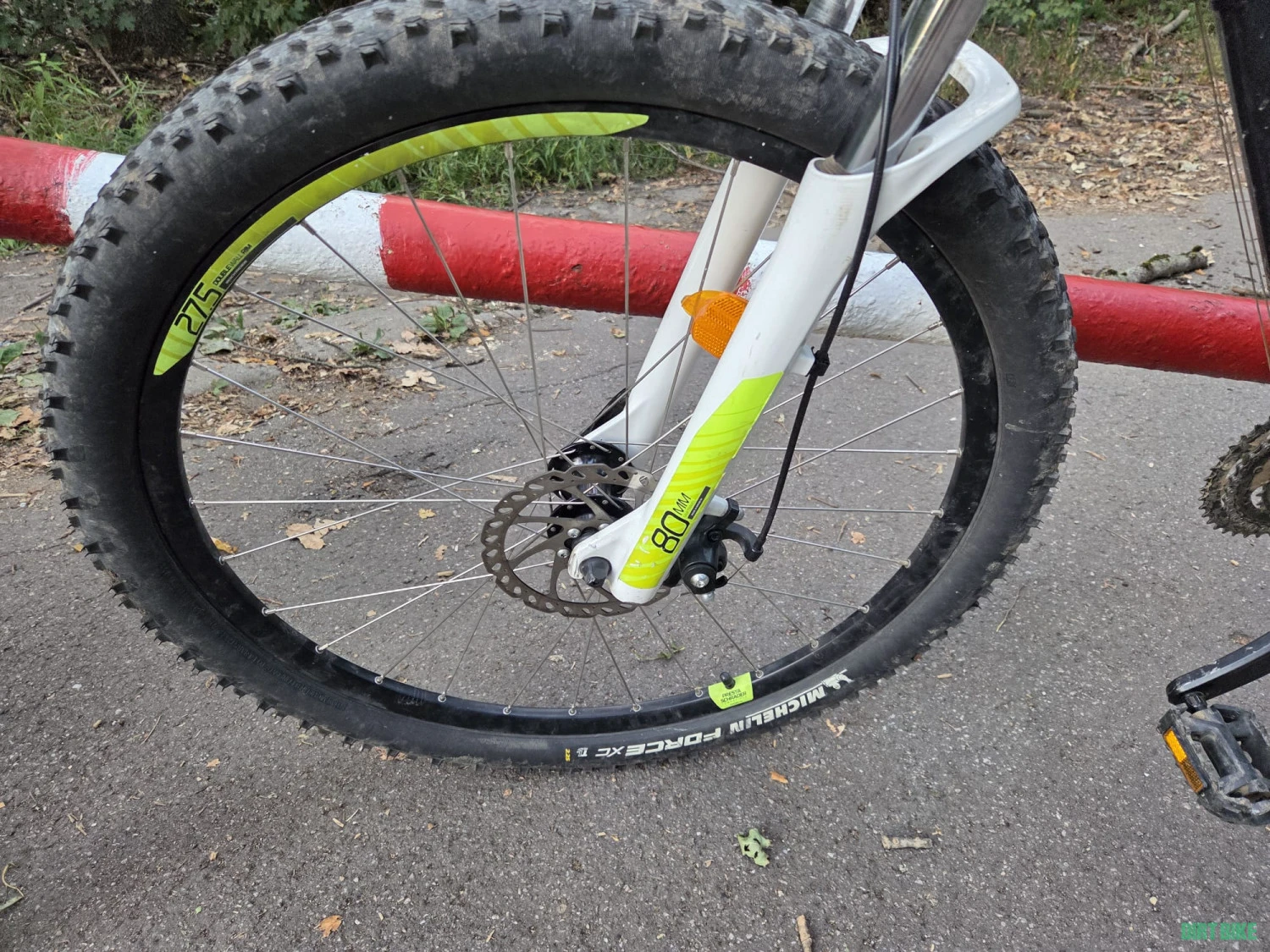 7. Bicicleta Rockrider ST520 roti 27,5 cadru M