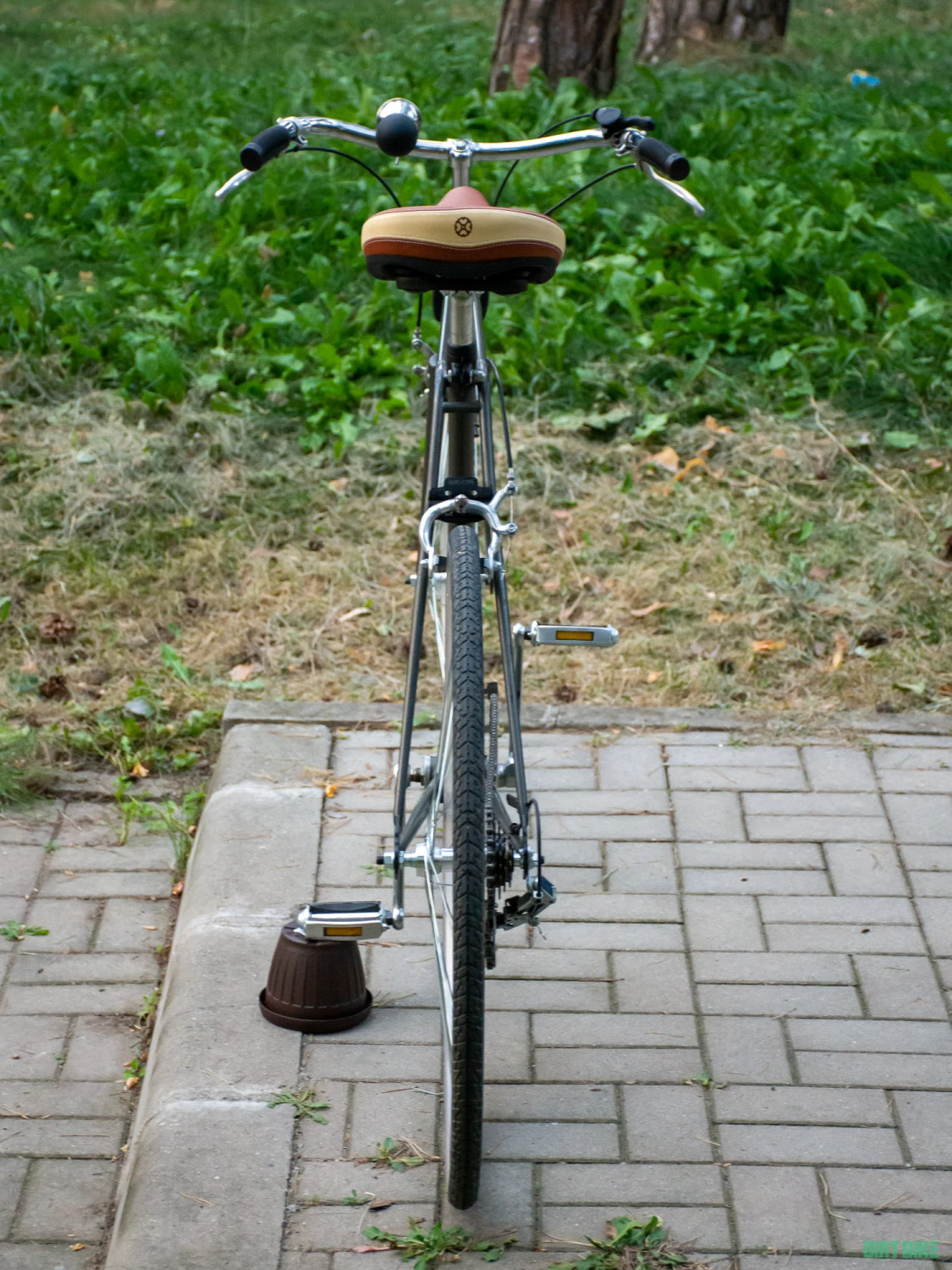 8. Bicicleta vintage - recondiționată complet