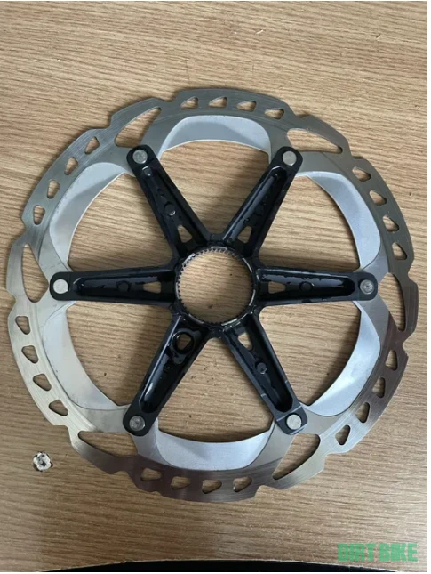 1. Disc Shimano XT RT-MT800 Center Lock, 203mm