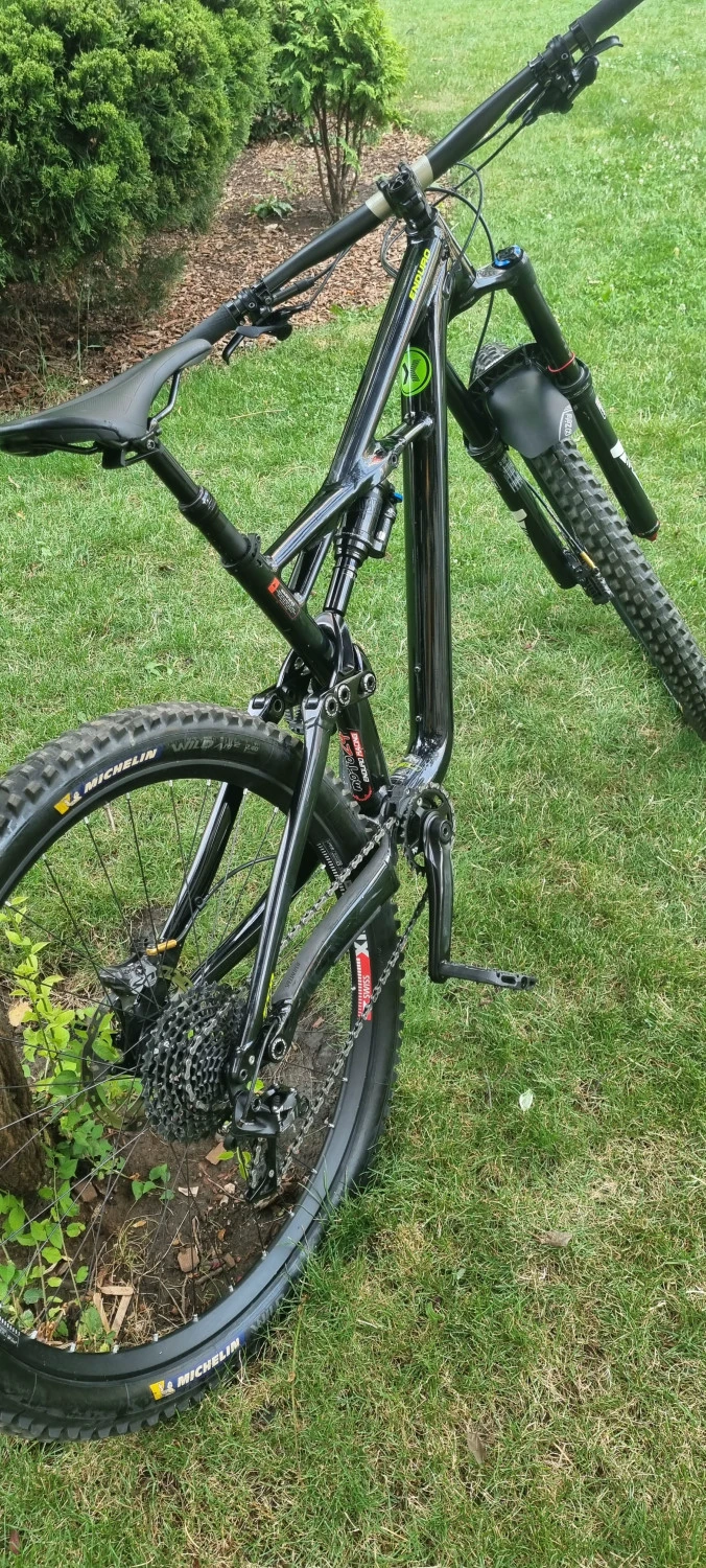 8. Specialized Enduro 29