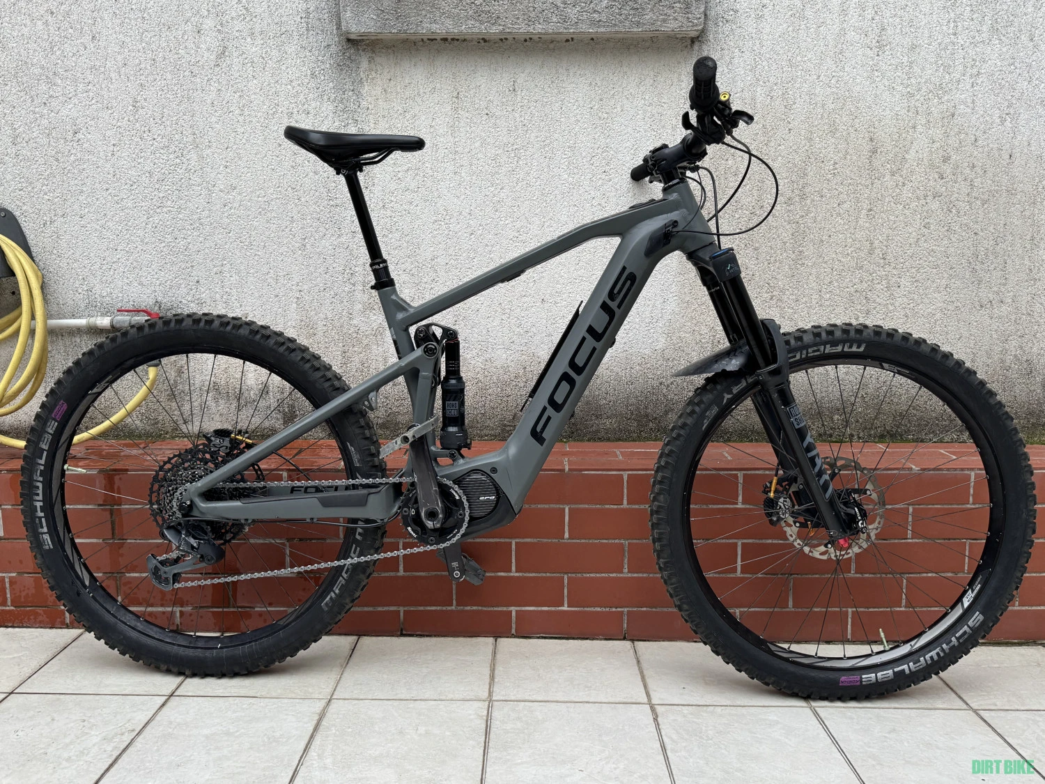 1. E-Bike Focus SAM² 6.7 LTD 2021