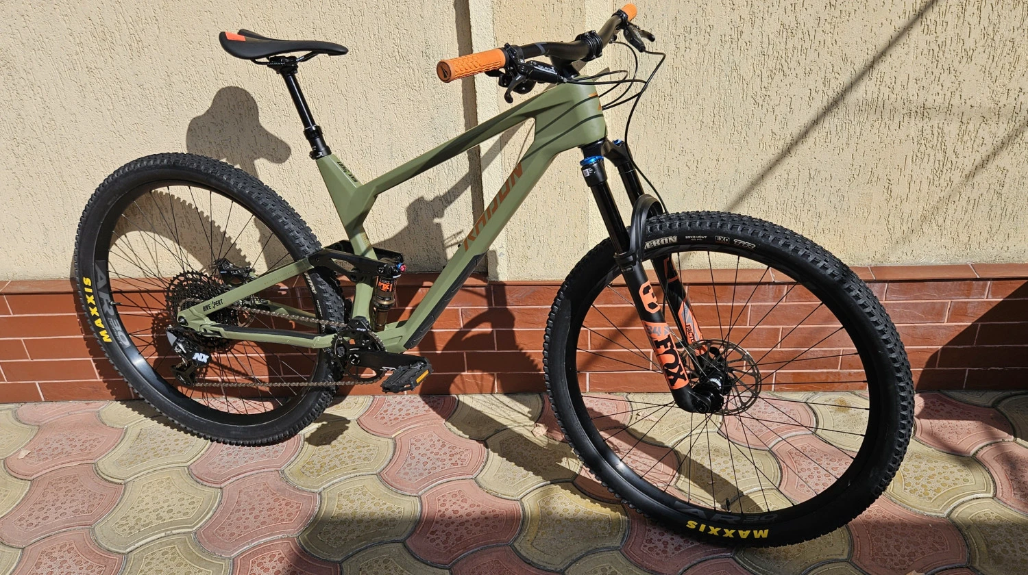 1. RADON SKEEN TRAIL CF 10.0 HD