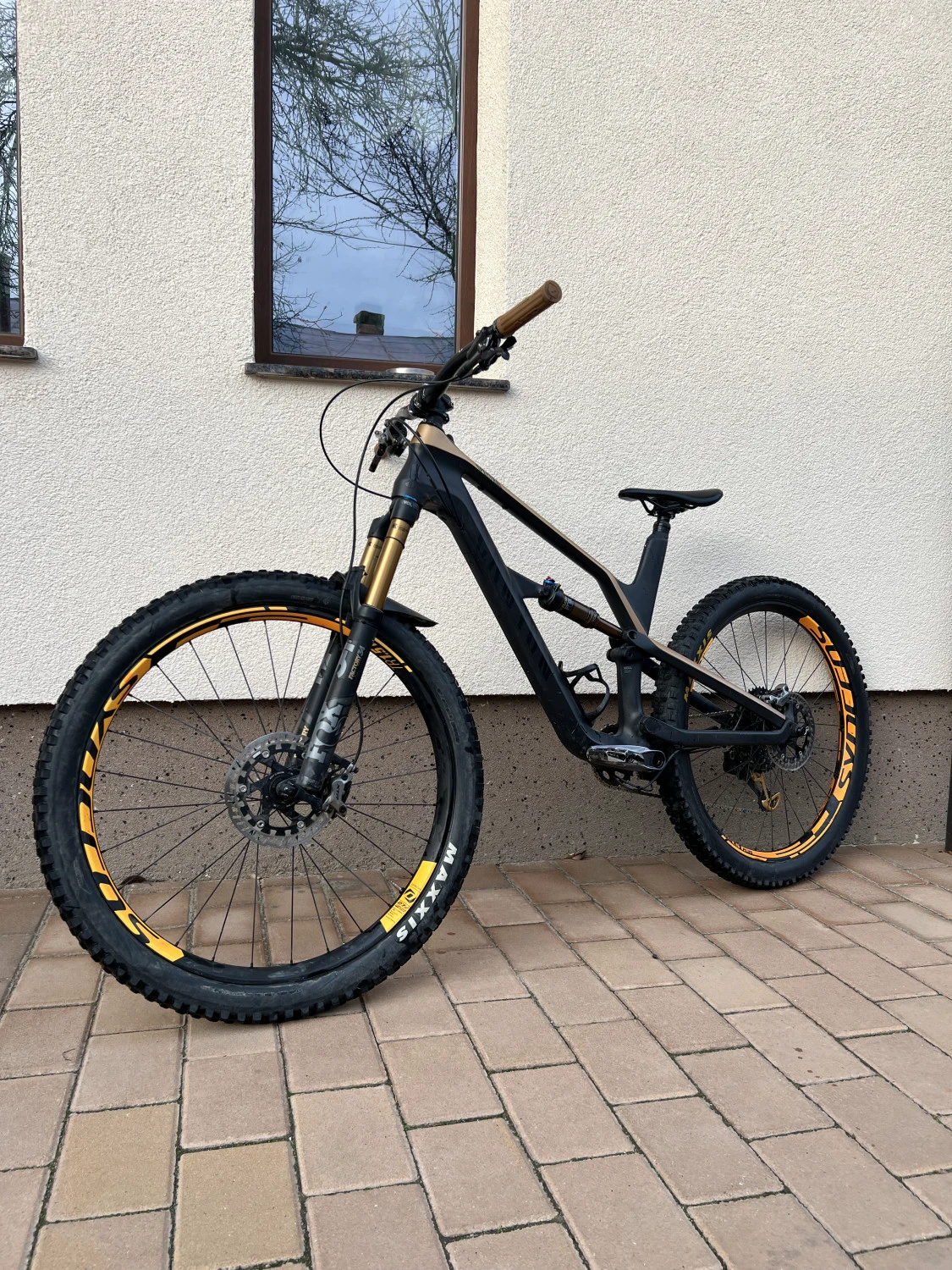 1. Canyon Spectral CF 9 LTD XX1/XTR