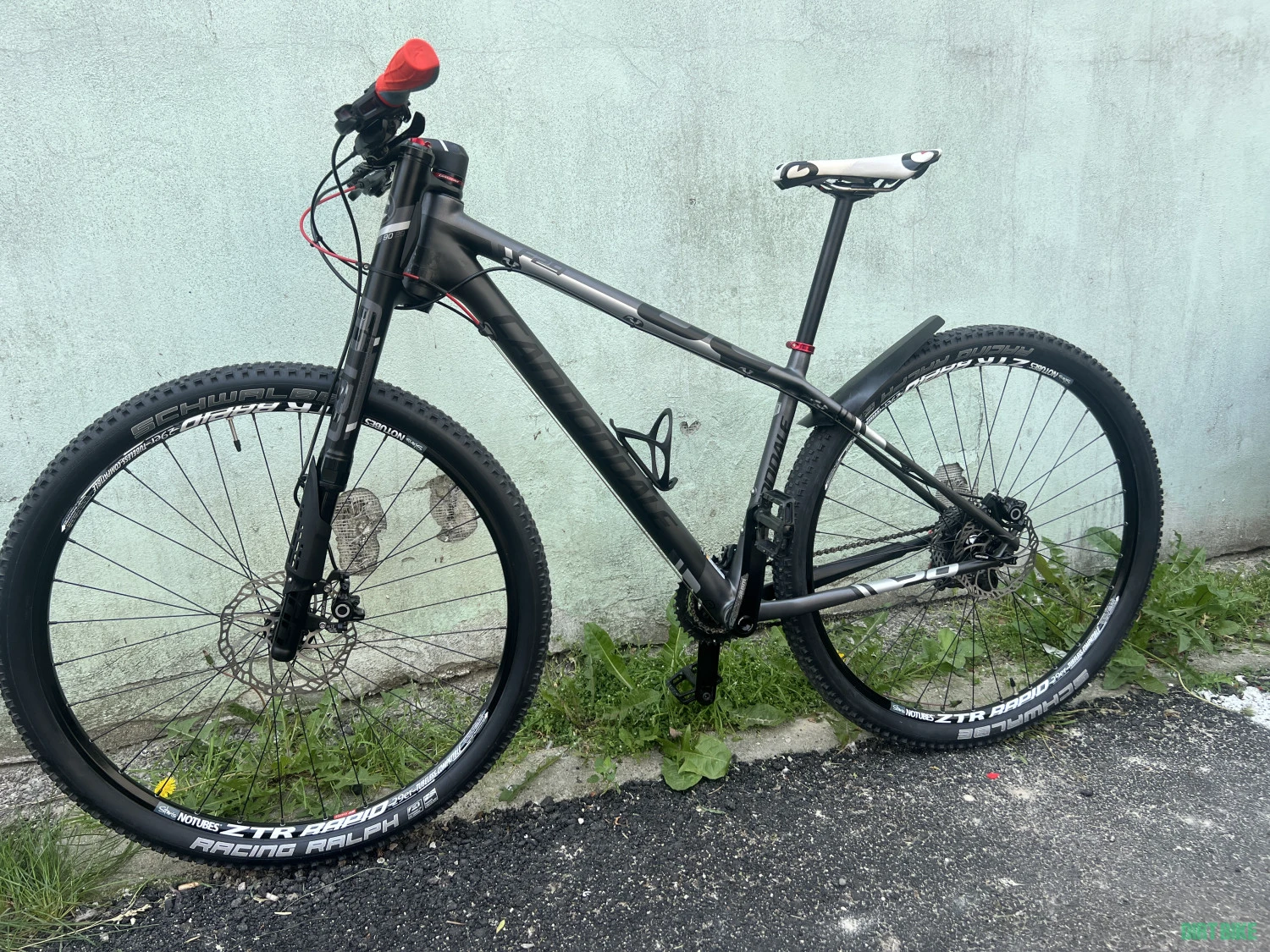 1. Cannondale F29 carbon