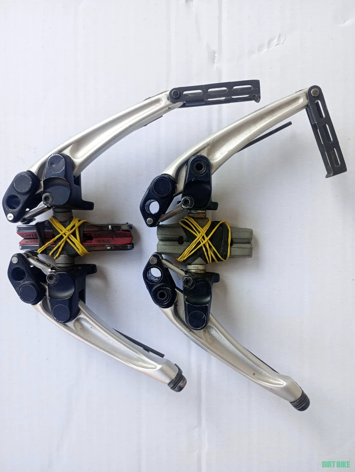 1. Set dublu pivot Xt v-brake 750........ reținut