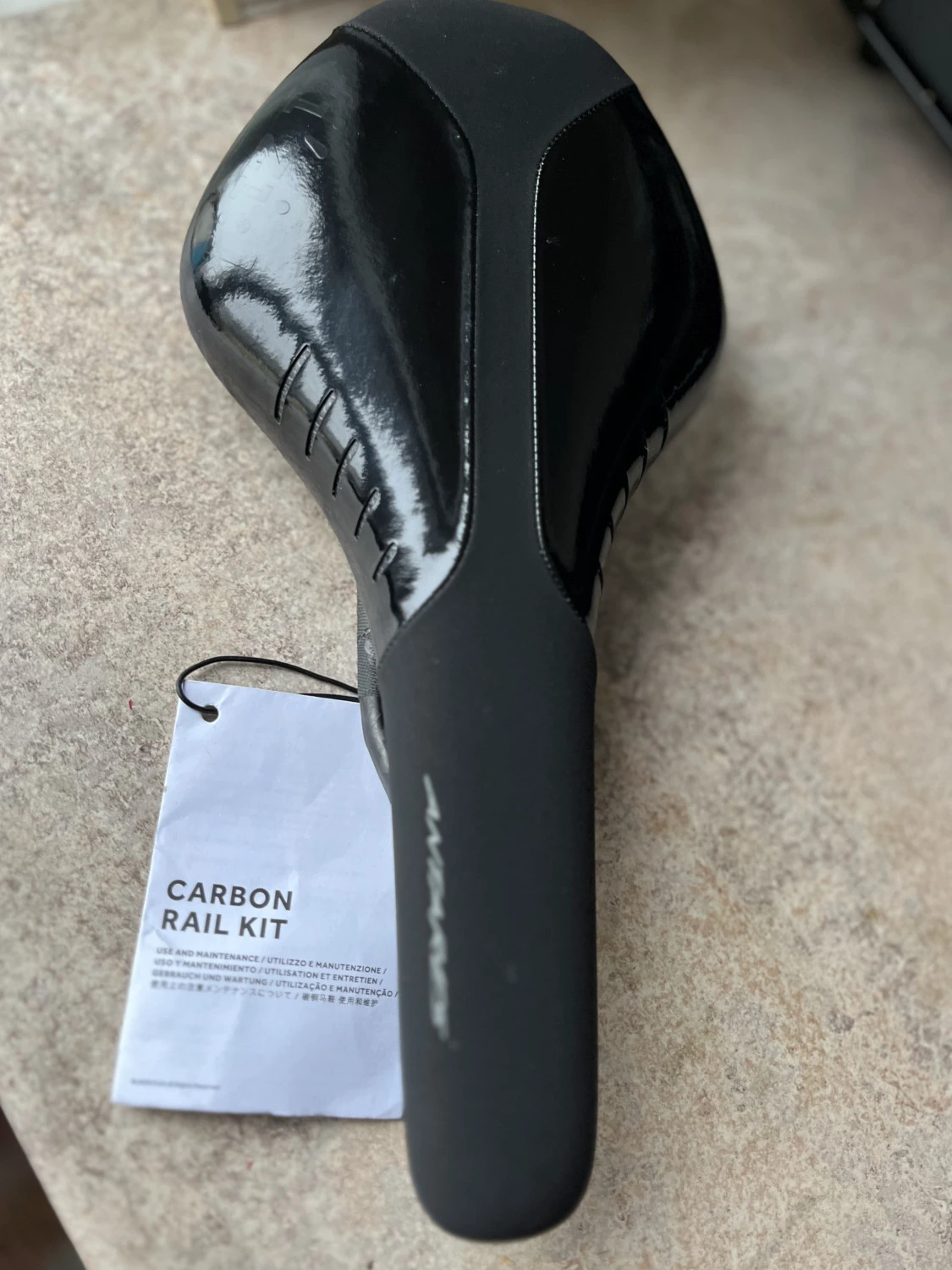9. Șa Fizik Antares R1 Carbon Regular 160 gr