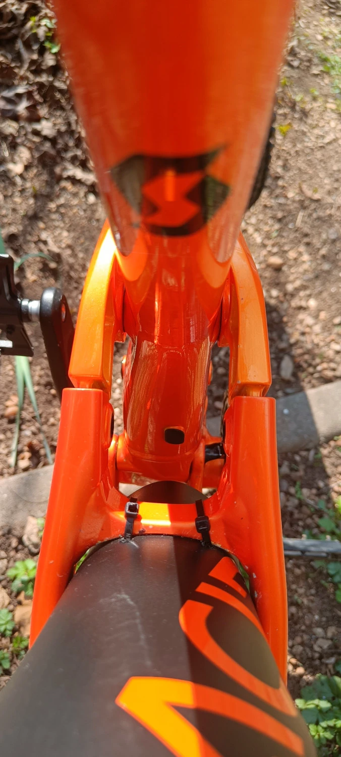 7. Scott Genius 960, 29er, L, 15 kg