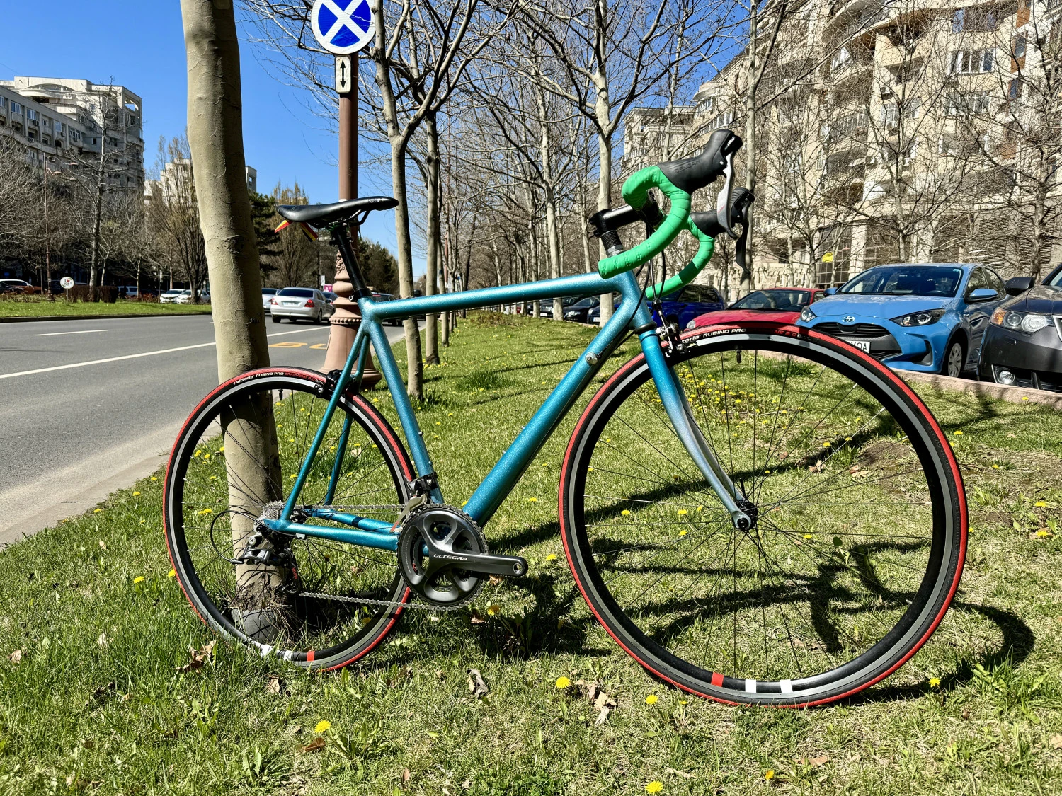 9. Bicicleta Cannondale CAAD marime 54