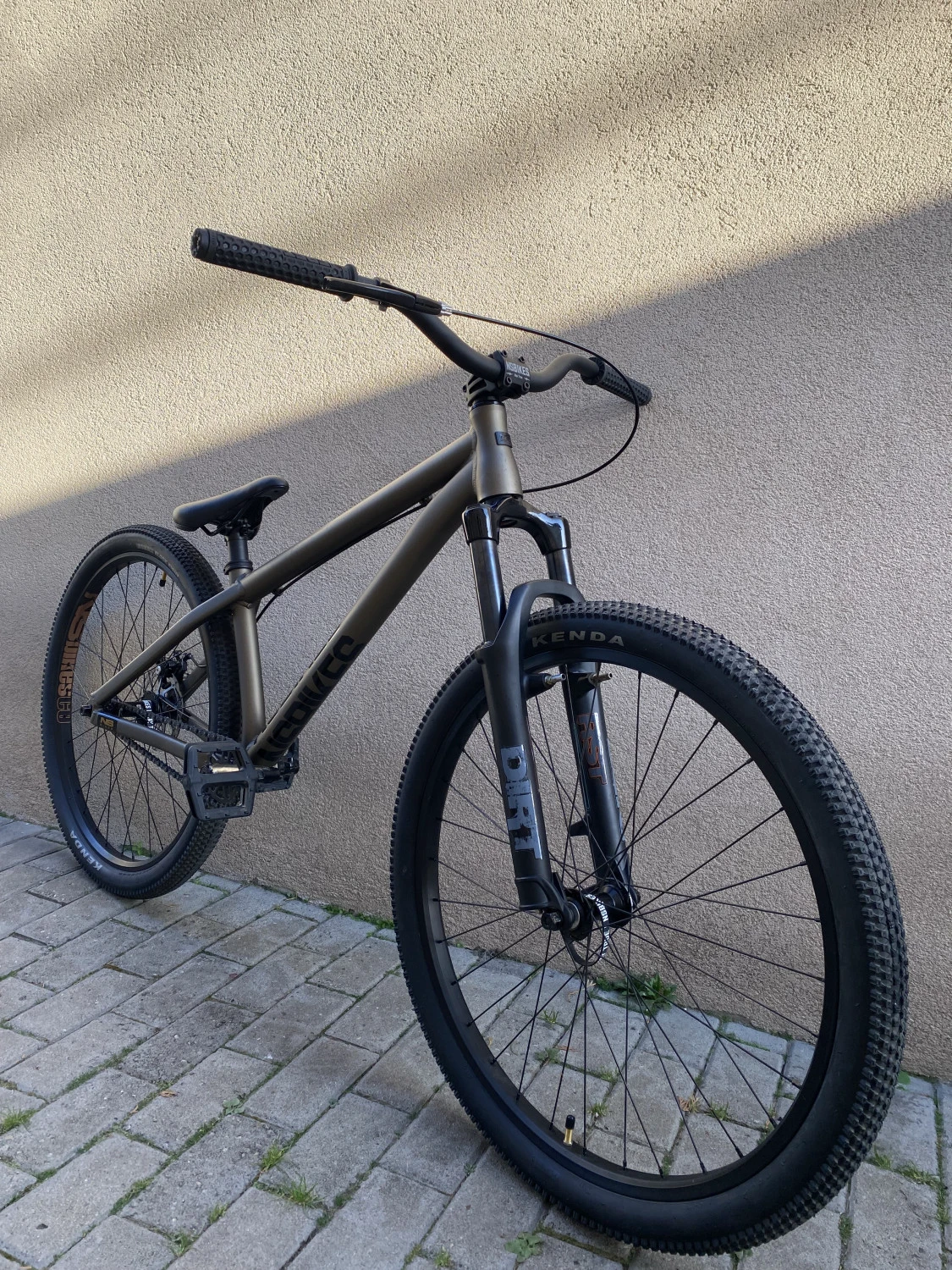 1. Dirt Jumper Ns Movement 2023 „26”