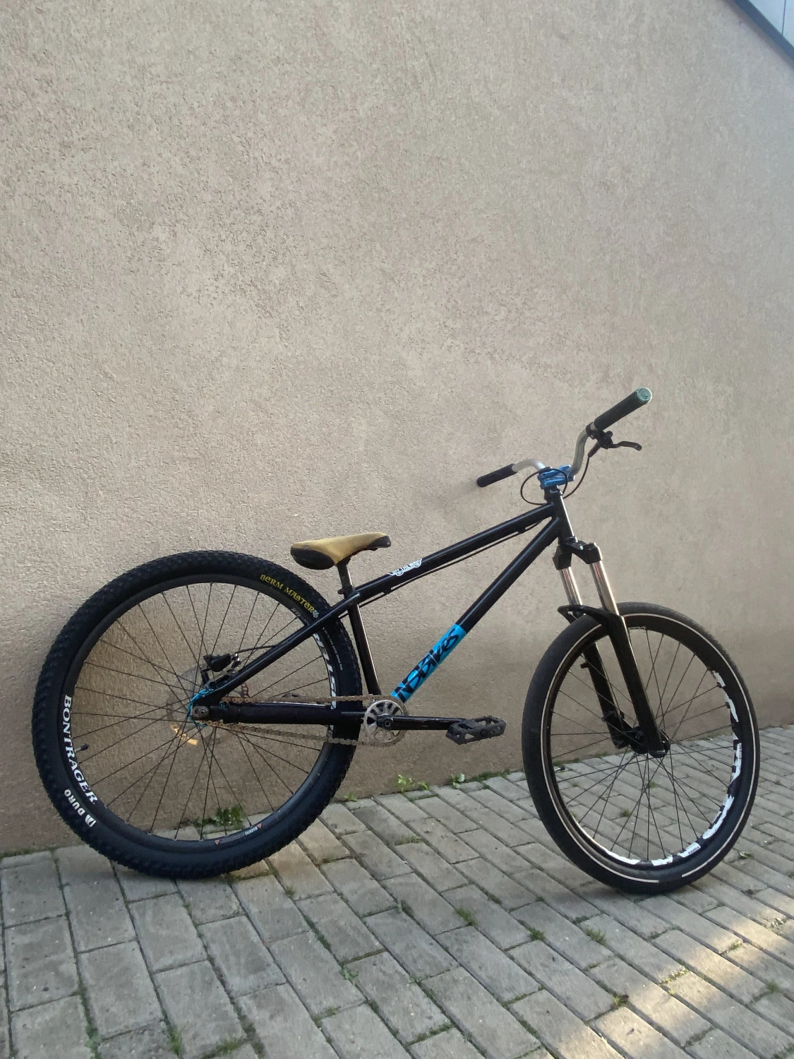 3. Dirt jumper Ns Suburban „26”
