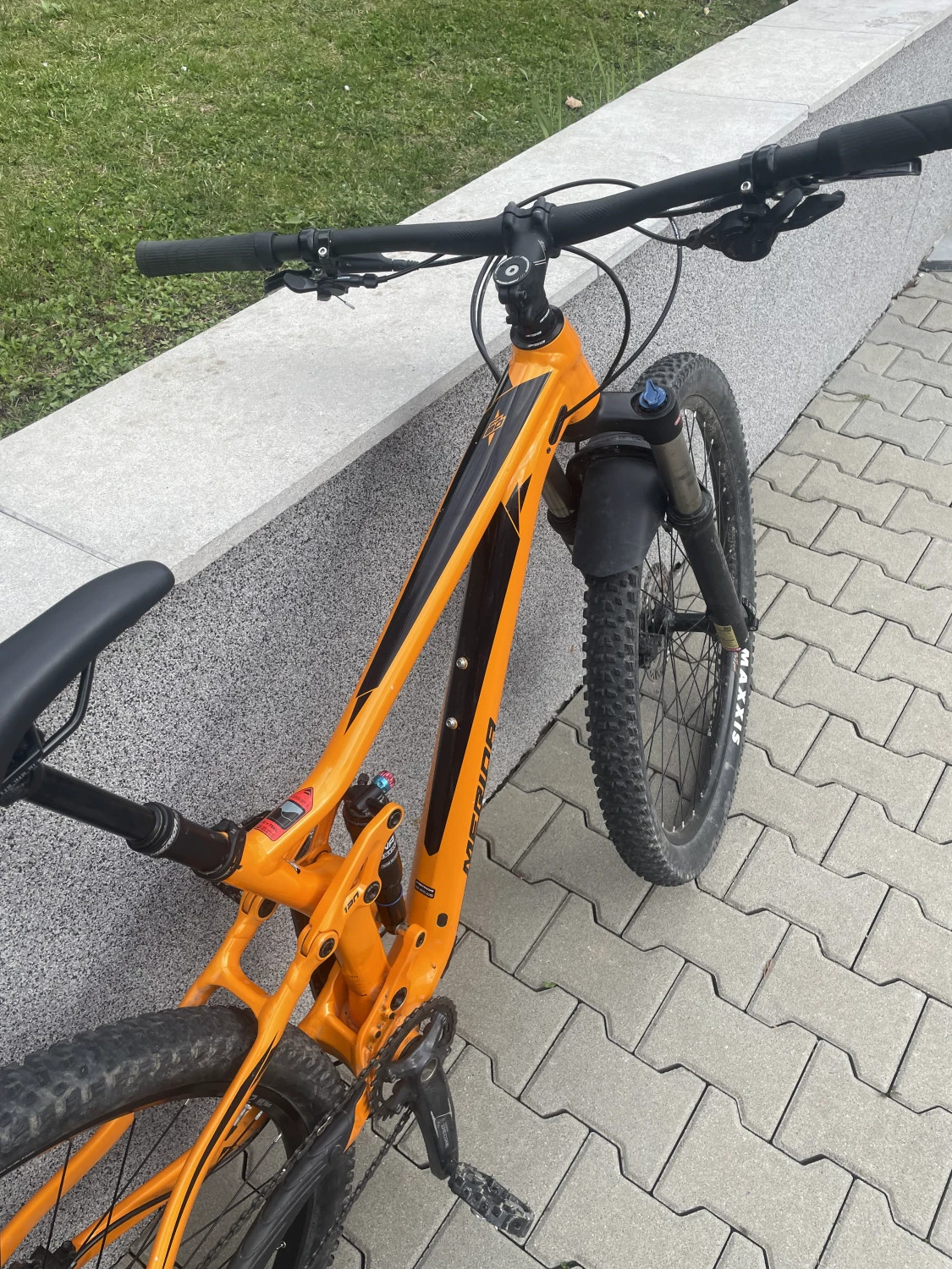 1. Bicicleta Merida ONE-TWENTY 400,Full suspension