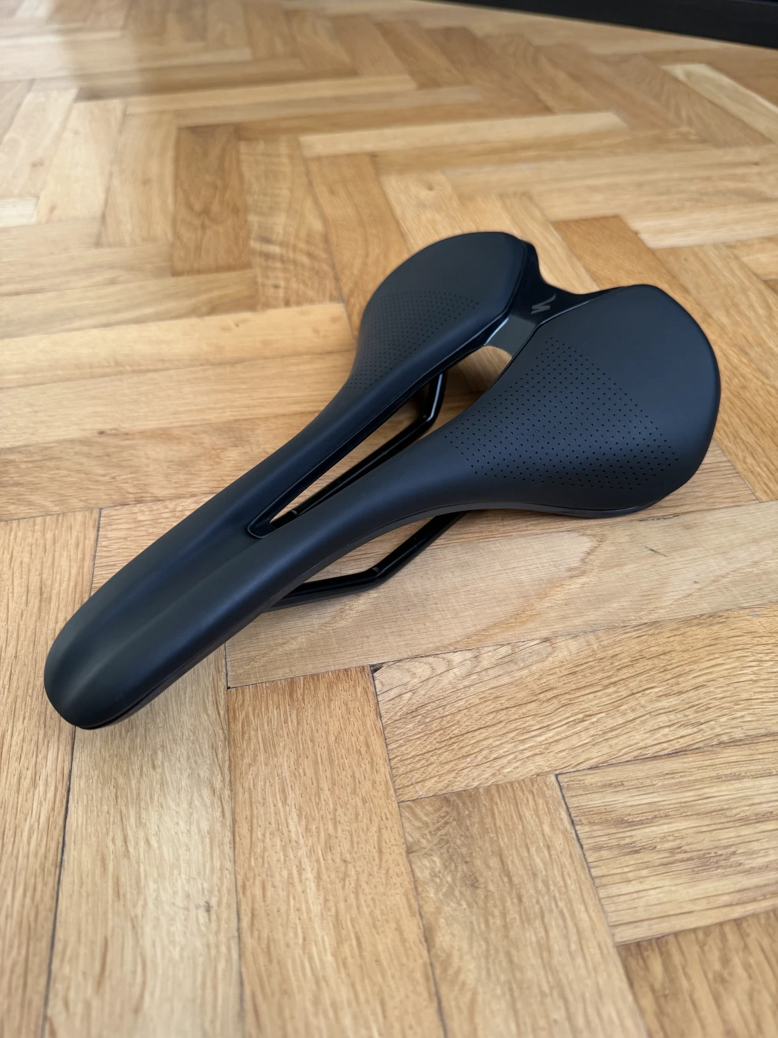 1. SA SPECIALIZED ROMIN EVO COMP GEL - BLACK 168MM