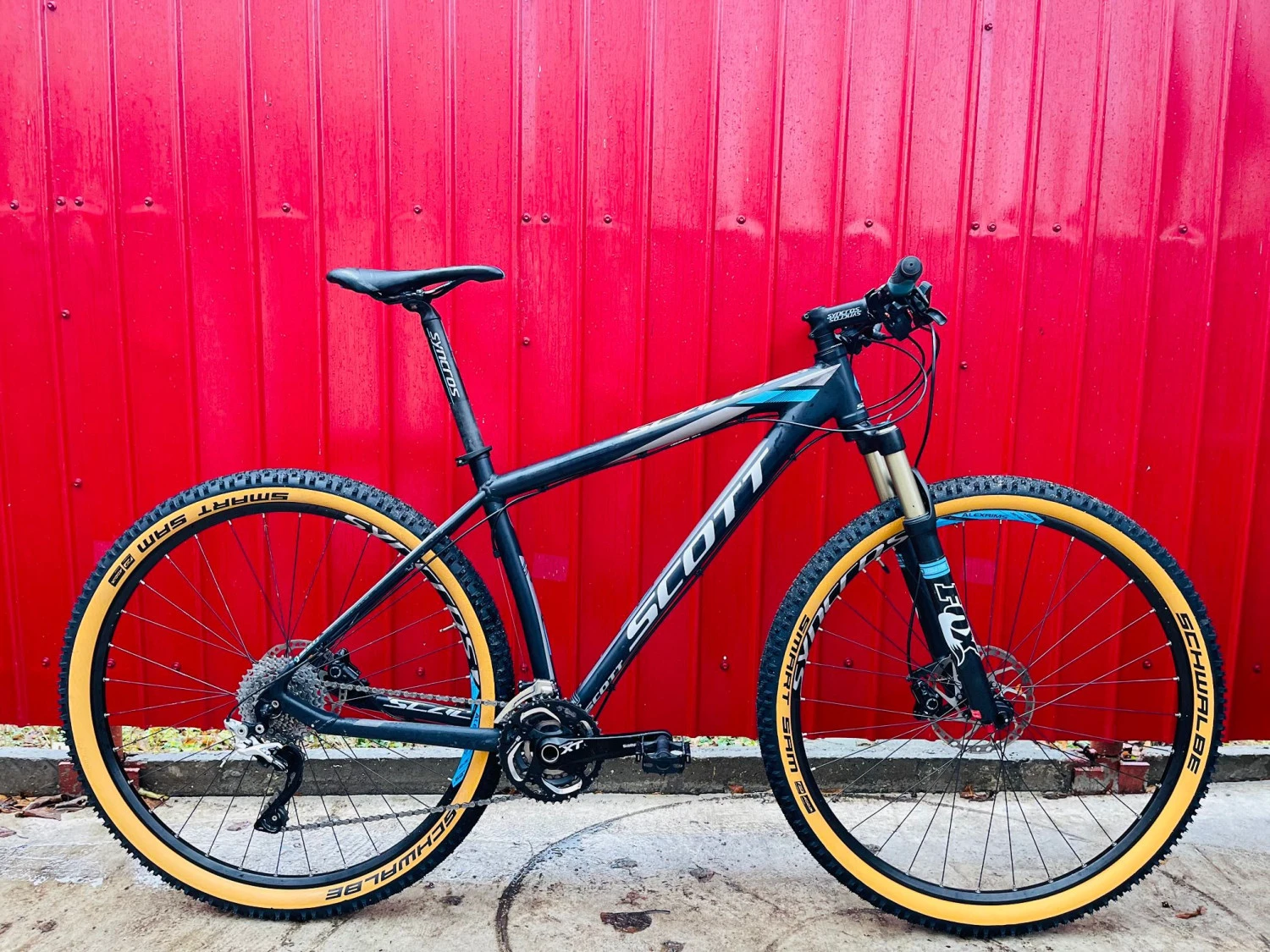 5. Scott Scale 940