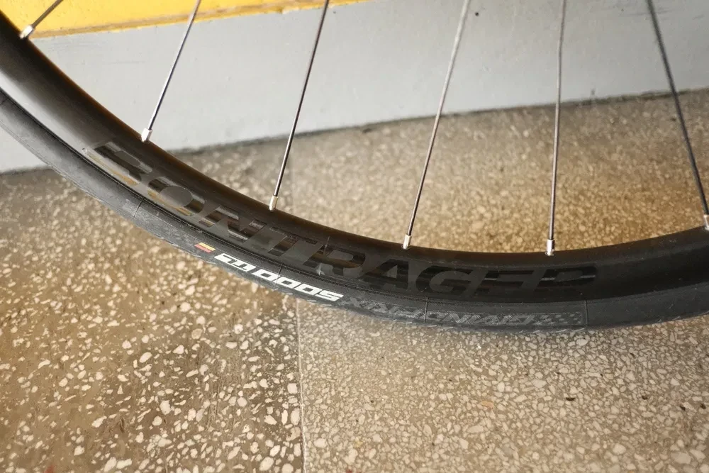 2. Vand Roti Cursiera Bontrager Paradigm SL Disc Trek
