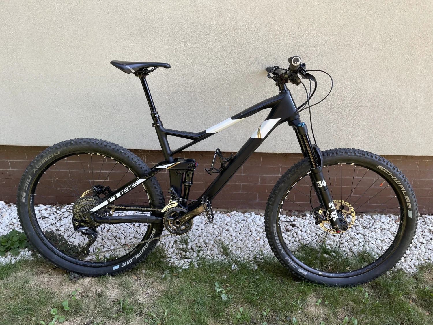 1. Cube stereo hpc 140