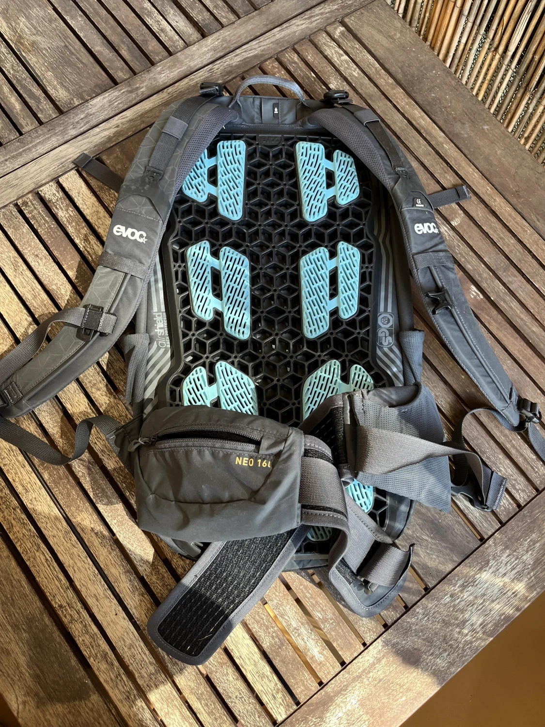 4. Rucsac Evoc Neo 16
