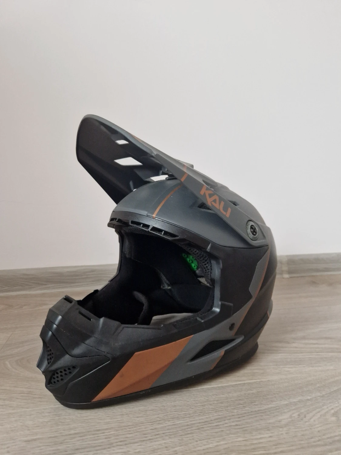 2. Vand casca full face Kali Zoka Stripe mate marimea XL