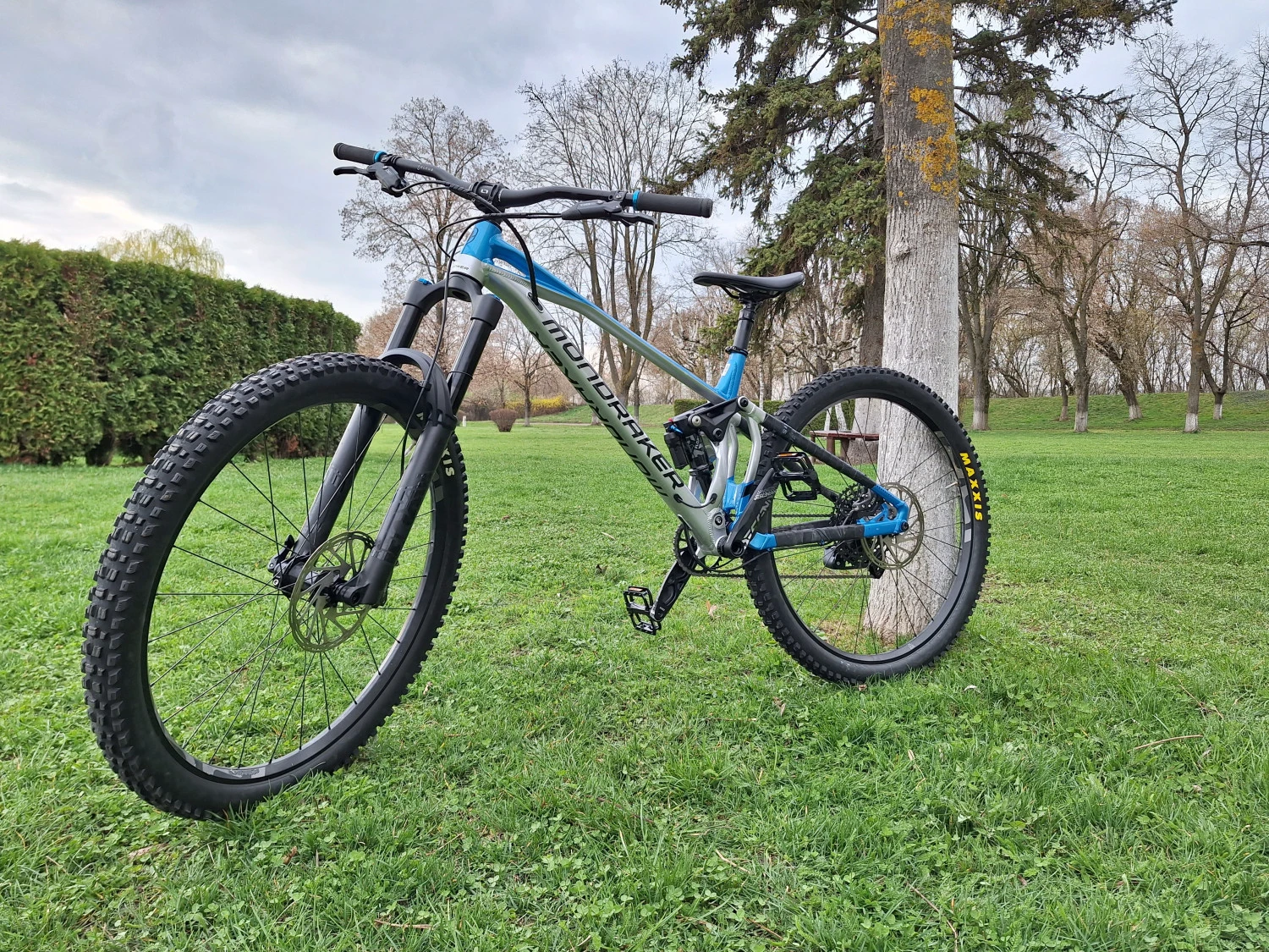7. Mondraker superfoxy enduro R 2023
