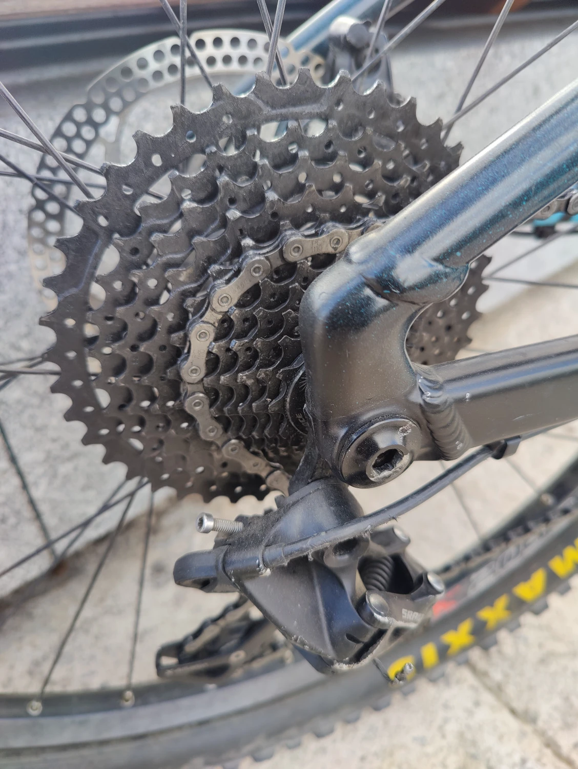 1. Foxy Mondraker 2019 27.5 L