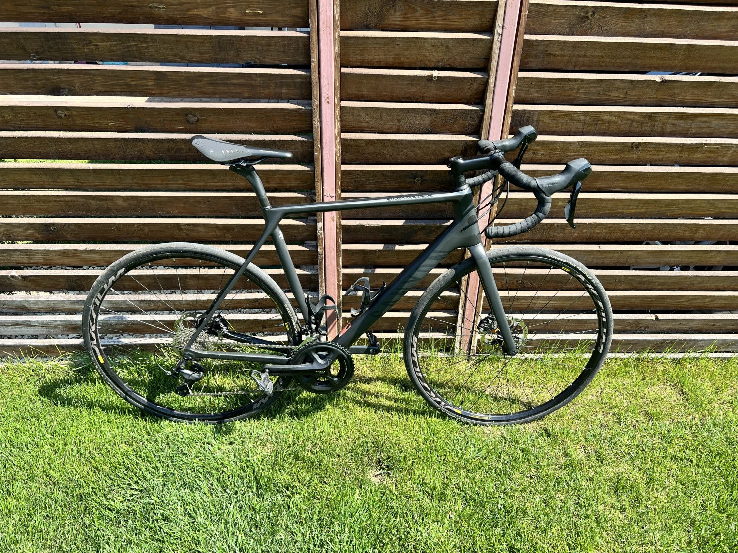 1. Canyon Ultimate CF SL Disc 8.0