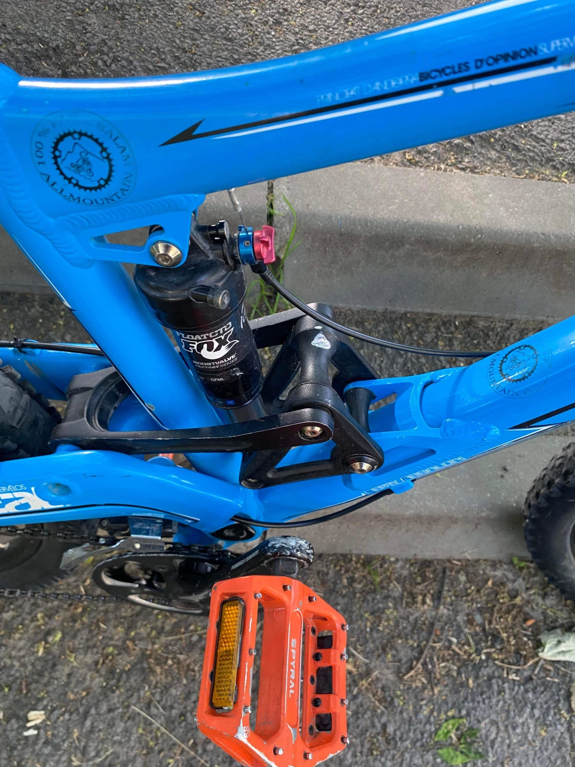 1. Commencal Meta 6