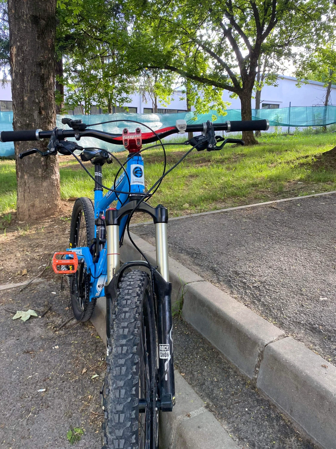 6. Commencal Meta 6
