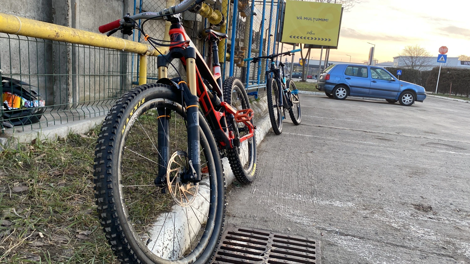 4. Yt capra cf pro race 2016