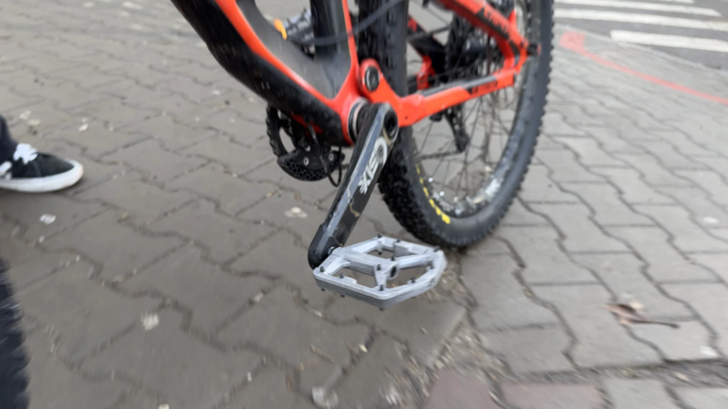 7. Yt capra cf pro race 2016